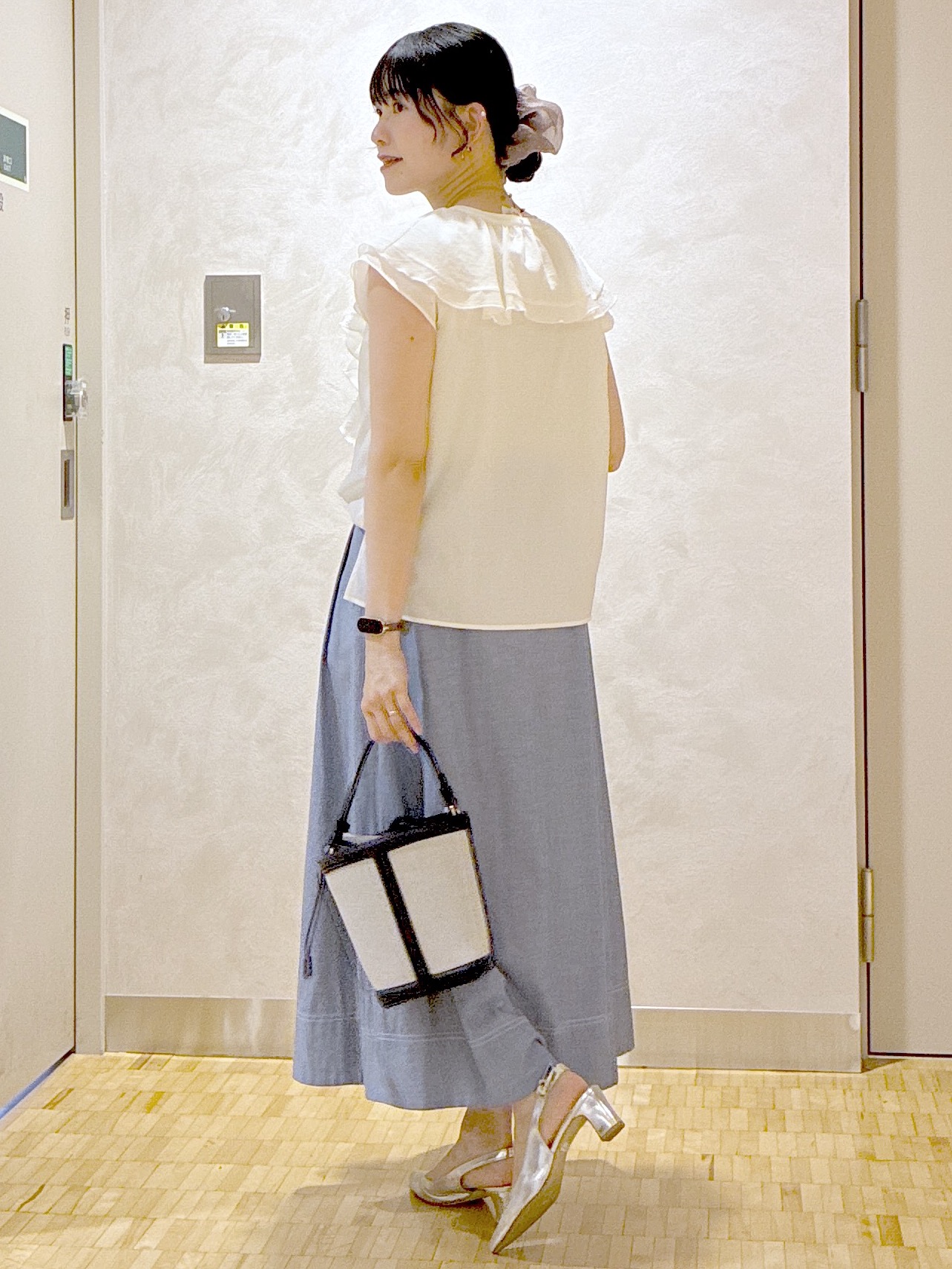  beni_gingerさんの「Reflect｜【通気性あり／涼しい／マシンウォッシャブル】フリルブラウス」を使ったコーディネート