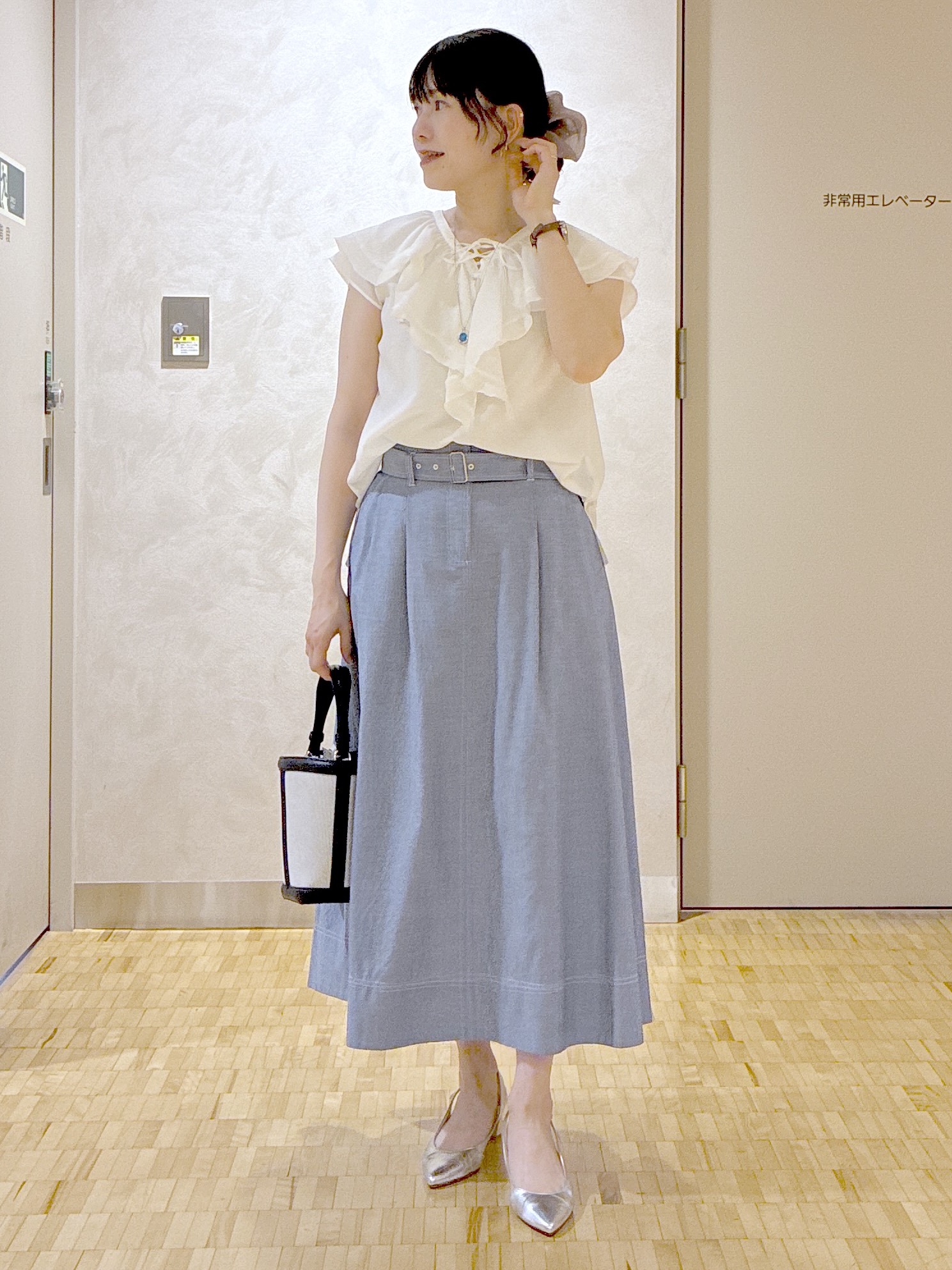  beni_gingerさんの「Reflect｜【通気性あり／涼しい／マシンウォッシャブル】フリルブラウス」を使ったコーディネート
