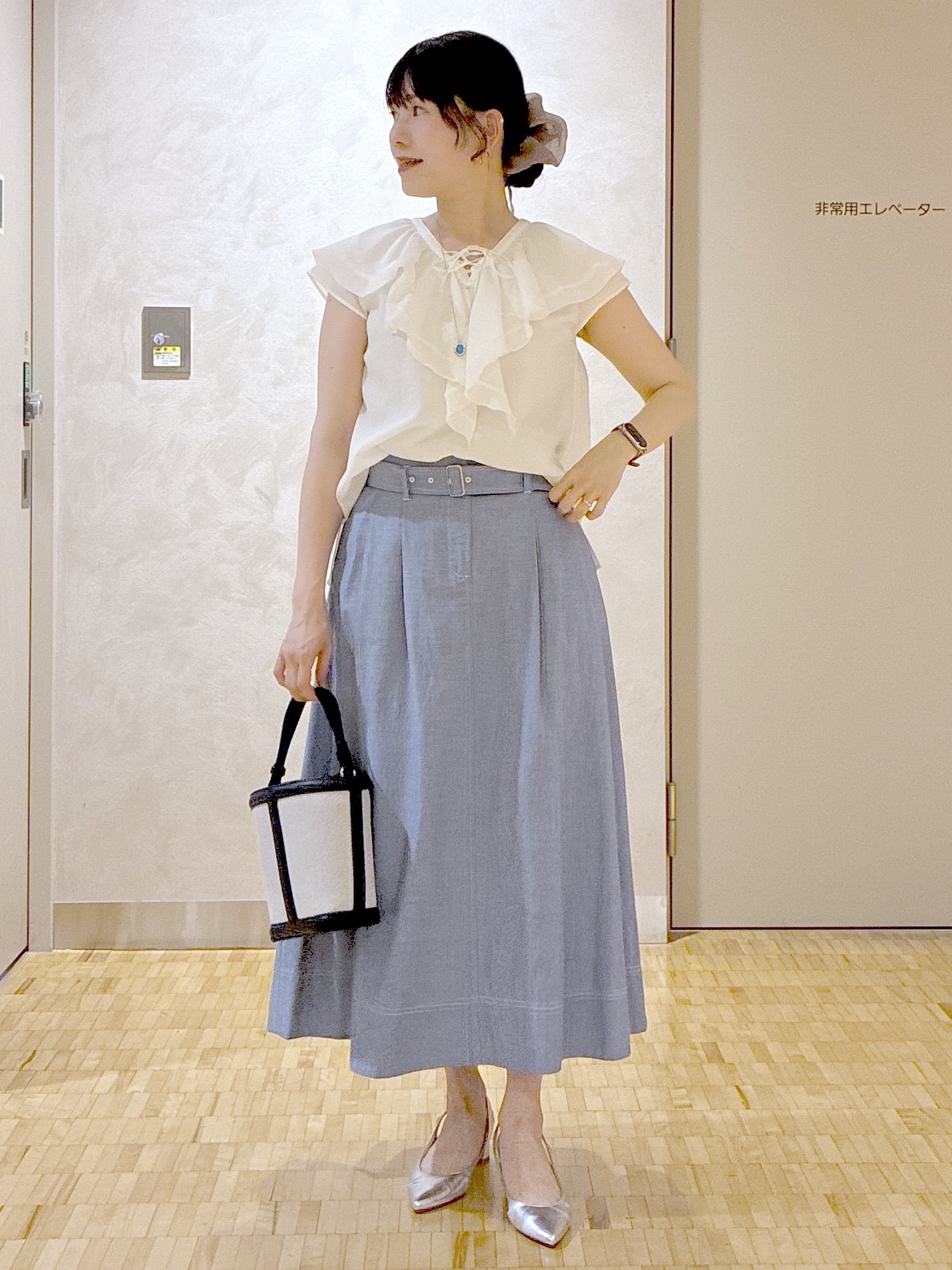  beni_gingerさんの「Reflect｜【通気性あり／涼しい／マシンウォッシャブル】フリルブラウス」を使ったコーディネート