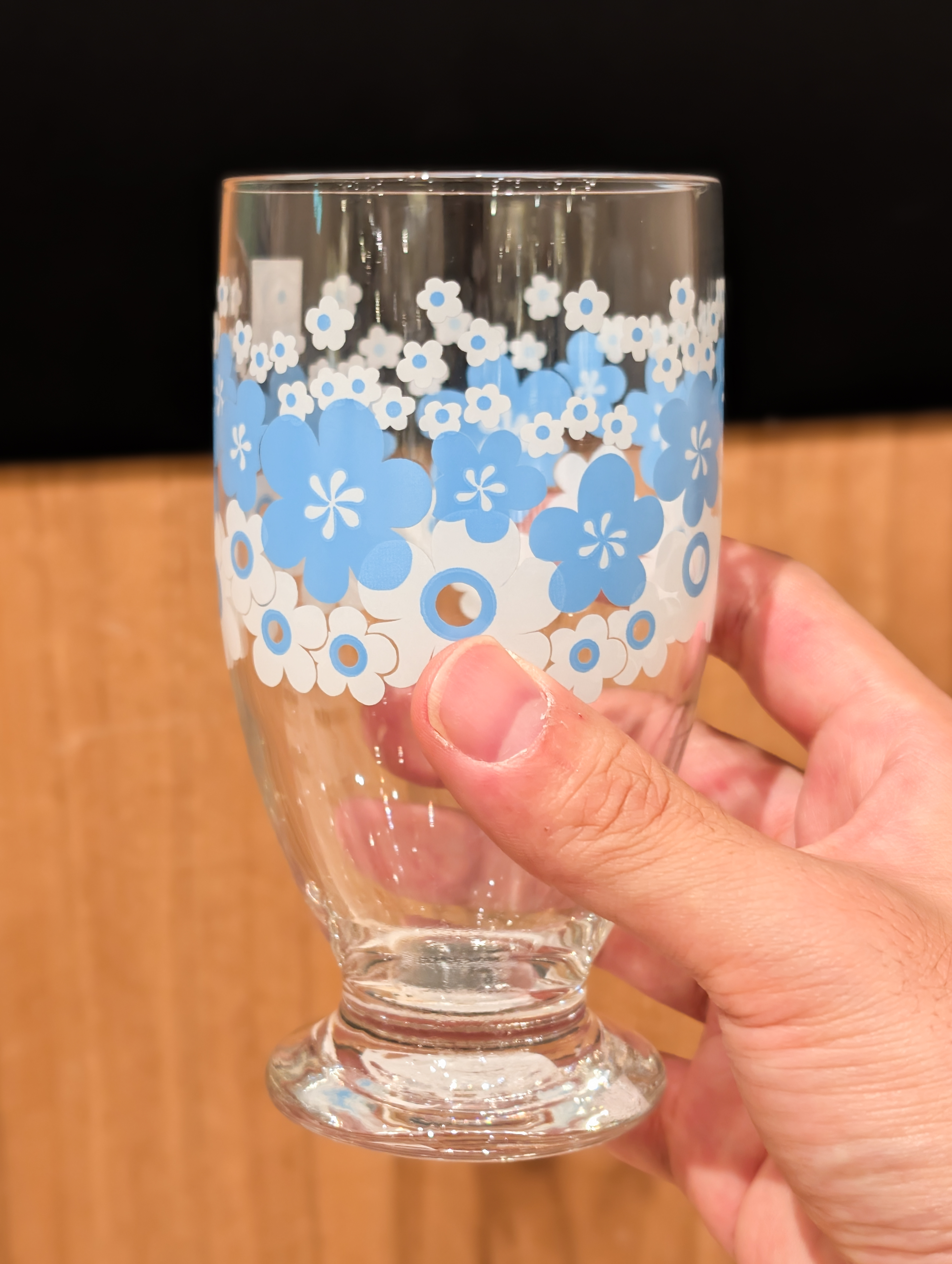 シモさんの「212 KITCHEN STORE｜台付きグラス320 花ざかり」を使ったコーディネート