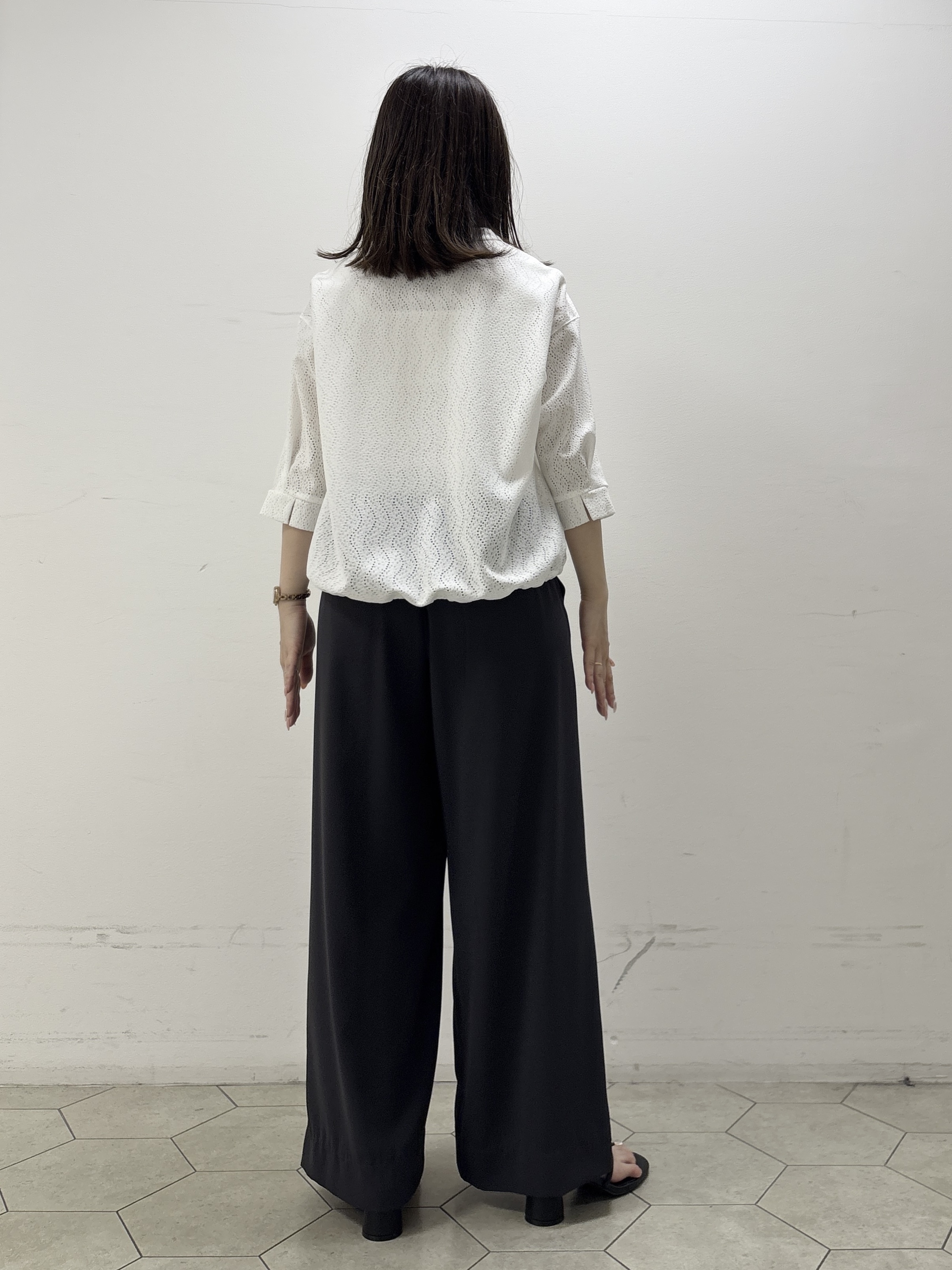 kahoさんの「INDIVI｜【さらっと素材／洗える】キカレースブラウス」を使ったコーディネート