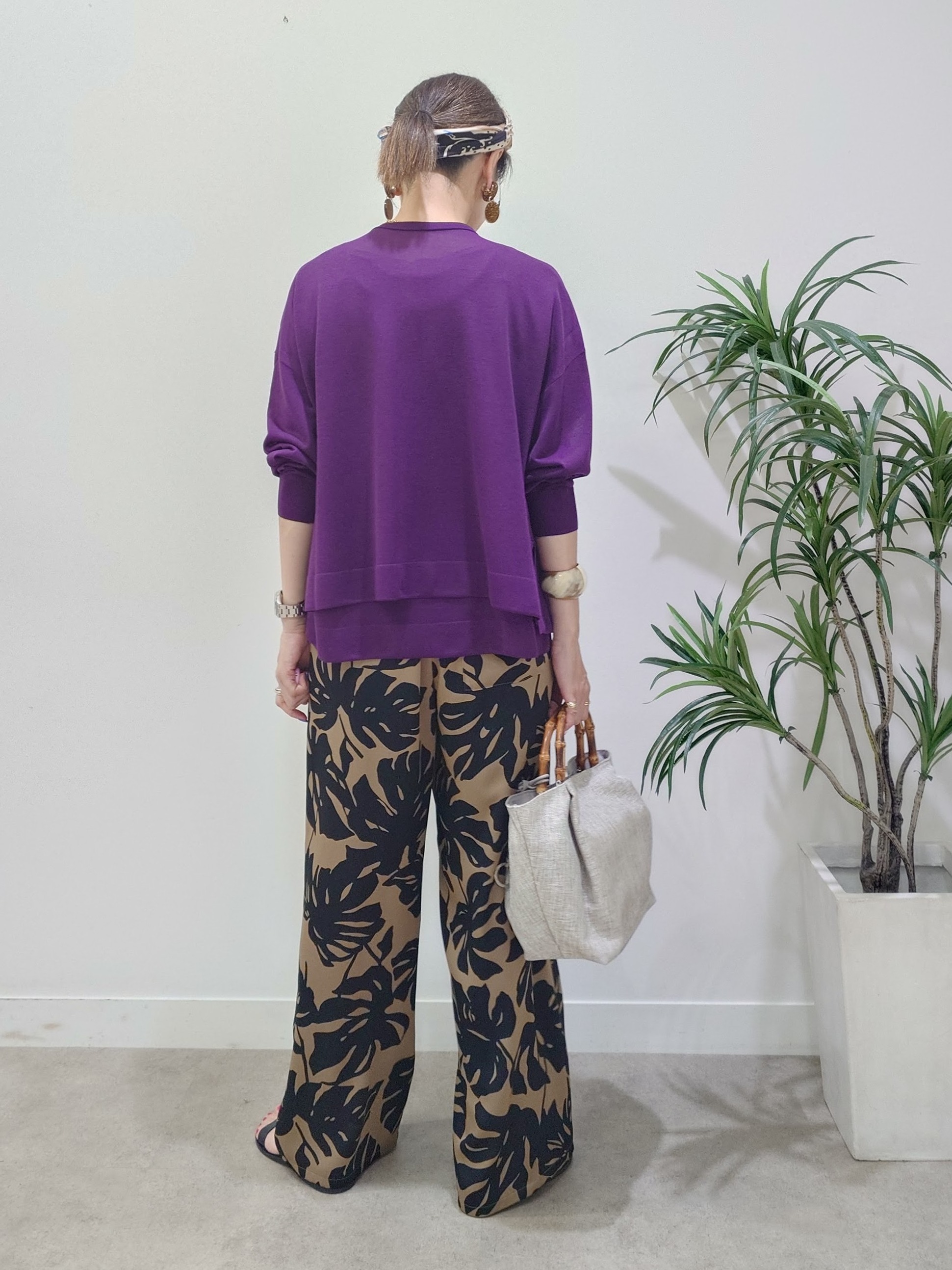 MUTSUKOさんの「UNTITLED｜バンブーハンドルトート」を使ったコーディネート