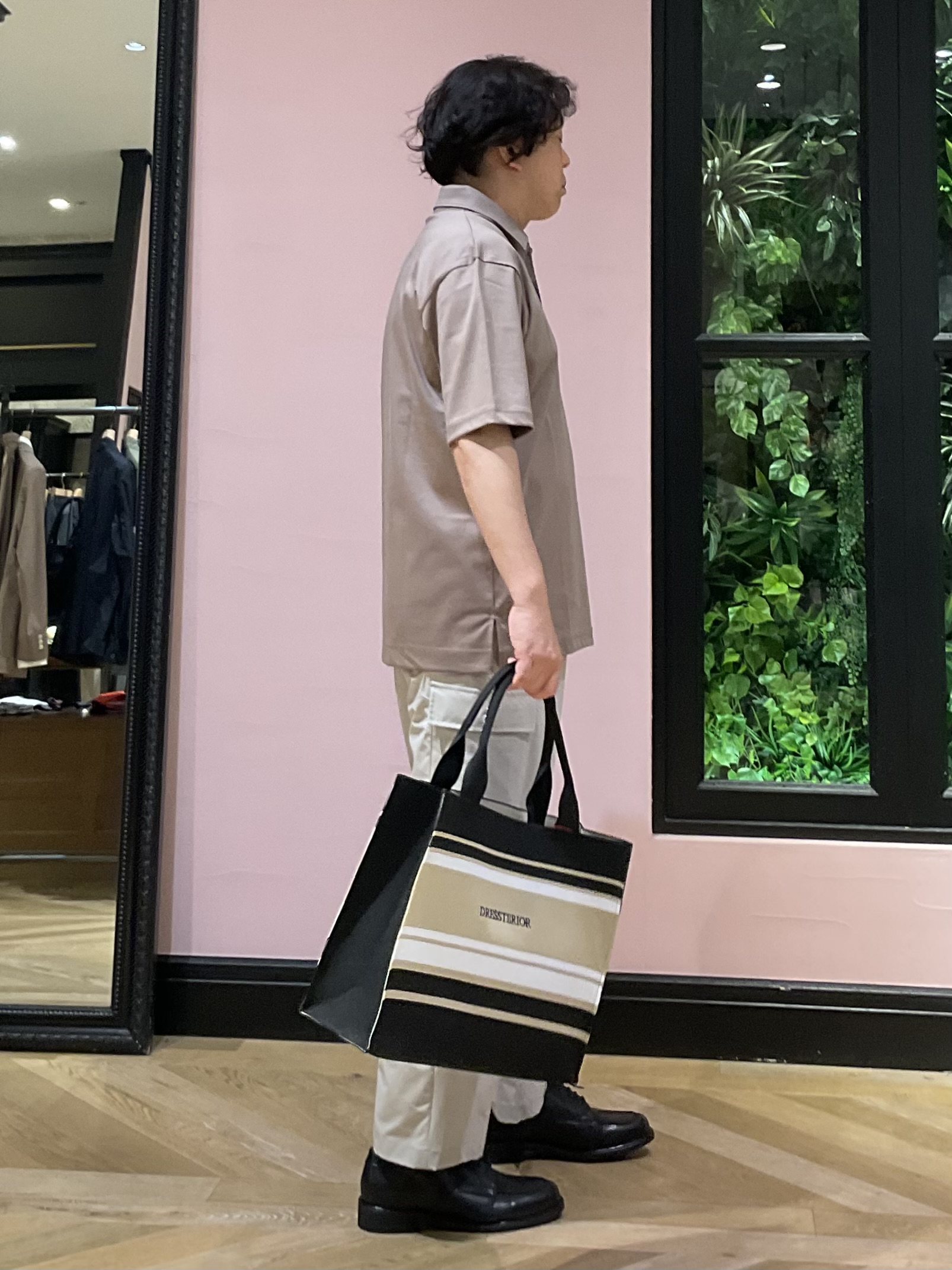 Nagaseさんの「DRESSTERIOR｜【接触冷感/抗菌防臭/消臭/Safari5月号掲載】ICE CLEAR COTTON オーバーフィッ」を使ったコーディネート