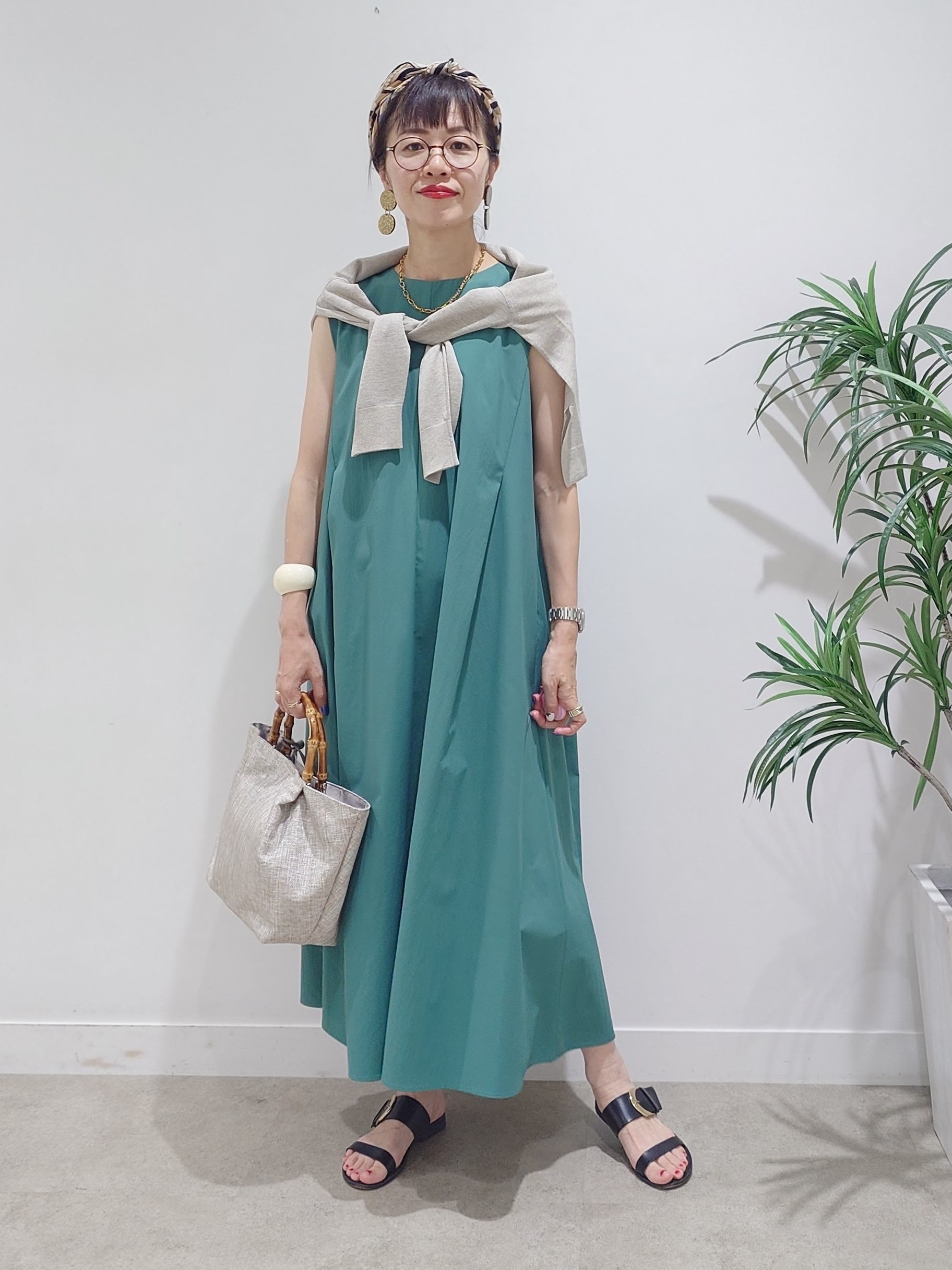 MUTSUKOさんの「UNTITLED｜バンブーハンドルトート」を使ったコーディネート