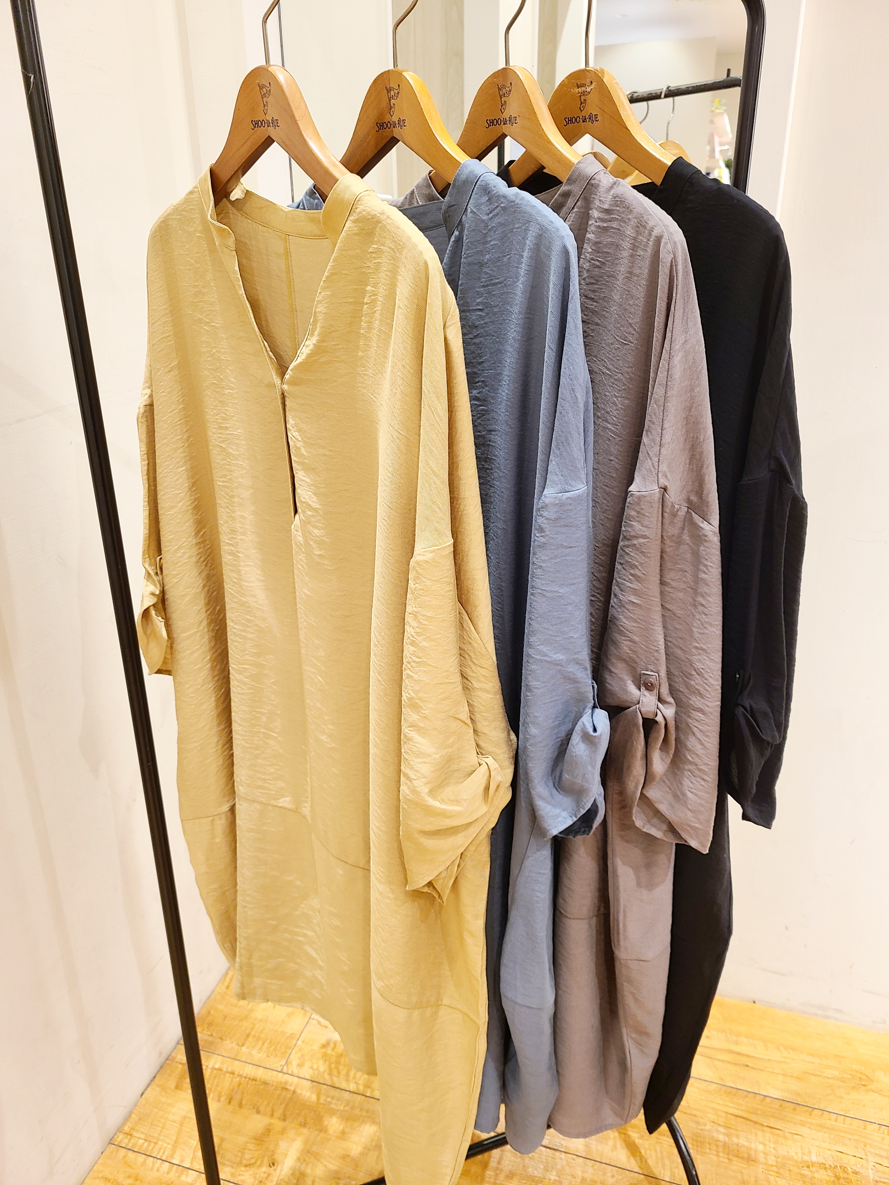ポンタさんの「SHOO･LA･RUE｜【ひんやり/S-LL/洗濯機可】体型カバーにも スラブコクーンチュニック」を使ったコーディネート