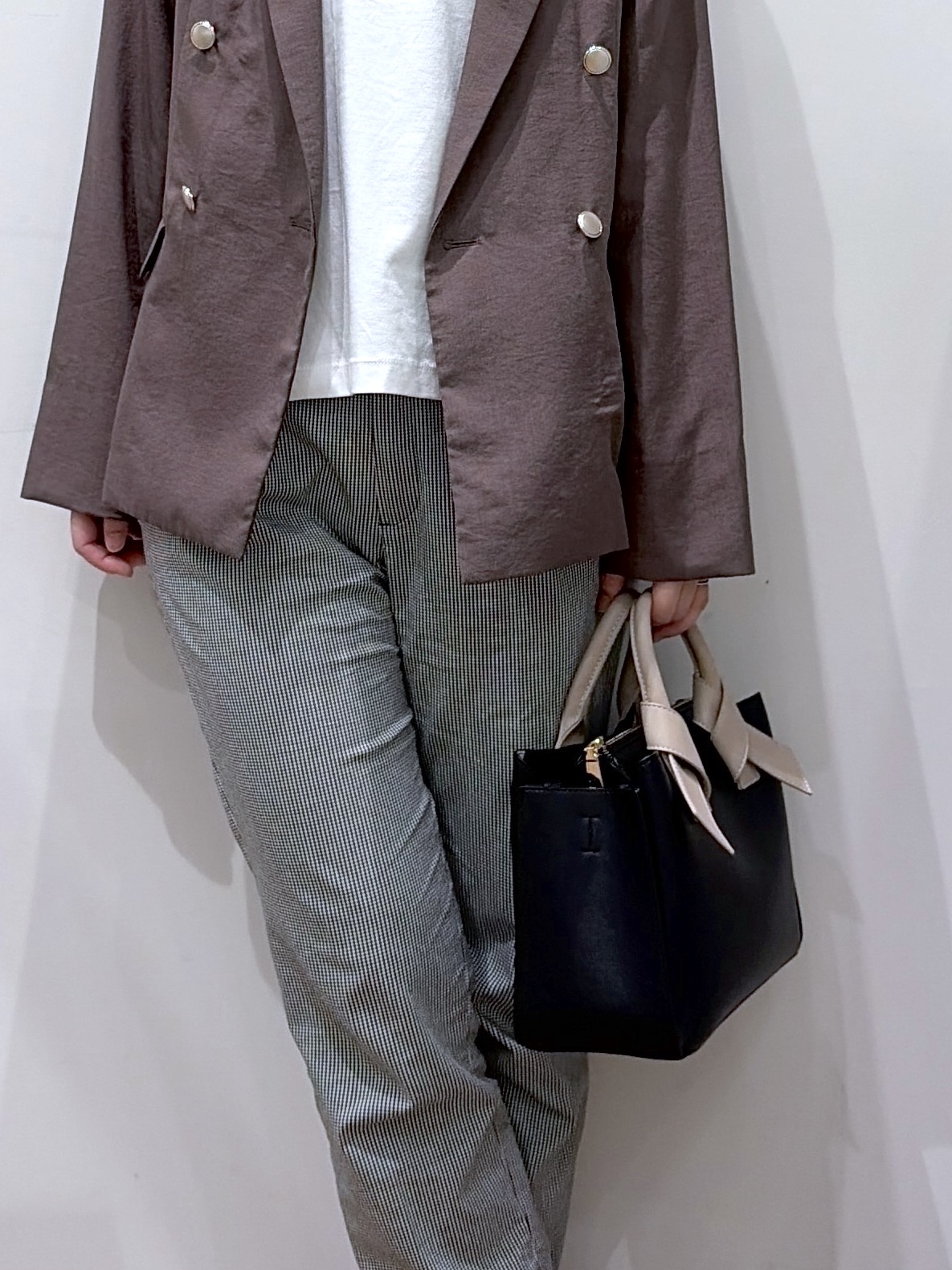 Junさんの「index｜《再入荷》ダブルブレストテーラードジャケット【接触冷感／吸水速乾／イージーアイロン／防シワ／洗濯機O」を使ったコーディネート