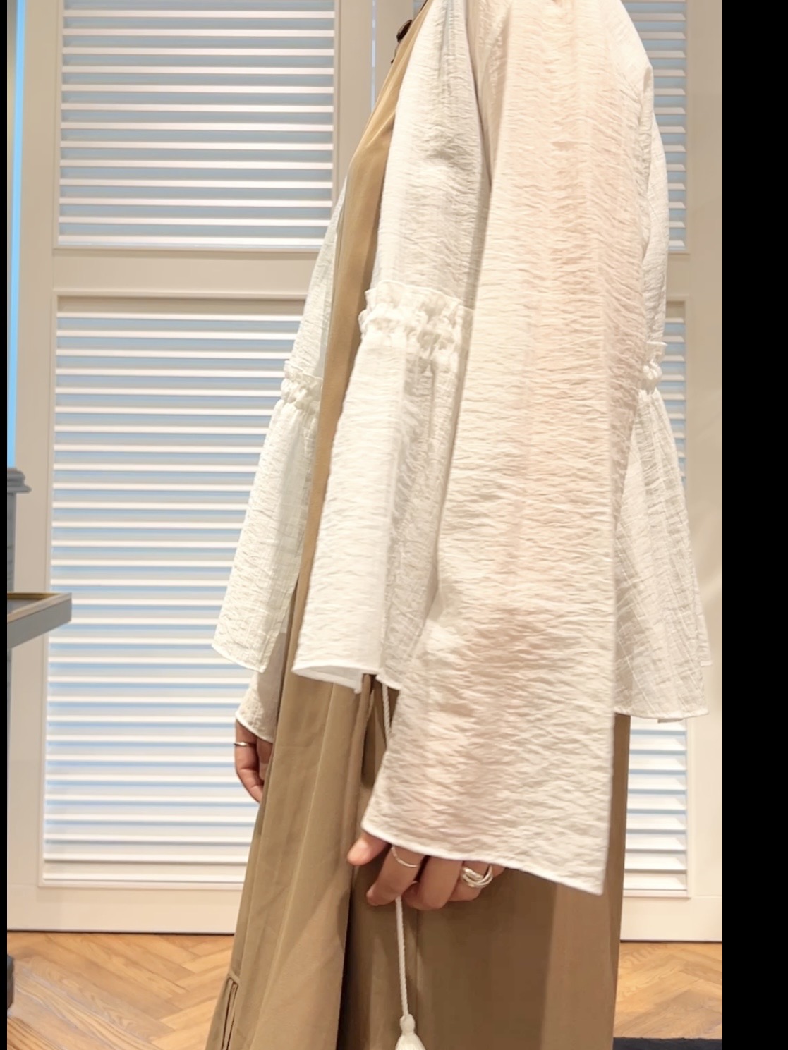 OCHIAIさんの「DRESSTERIOR｜シアー カーディガンブラウス」を使ったコーディネート
