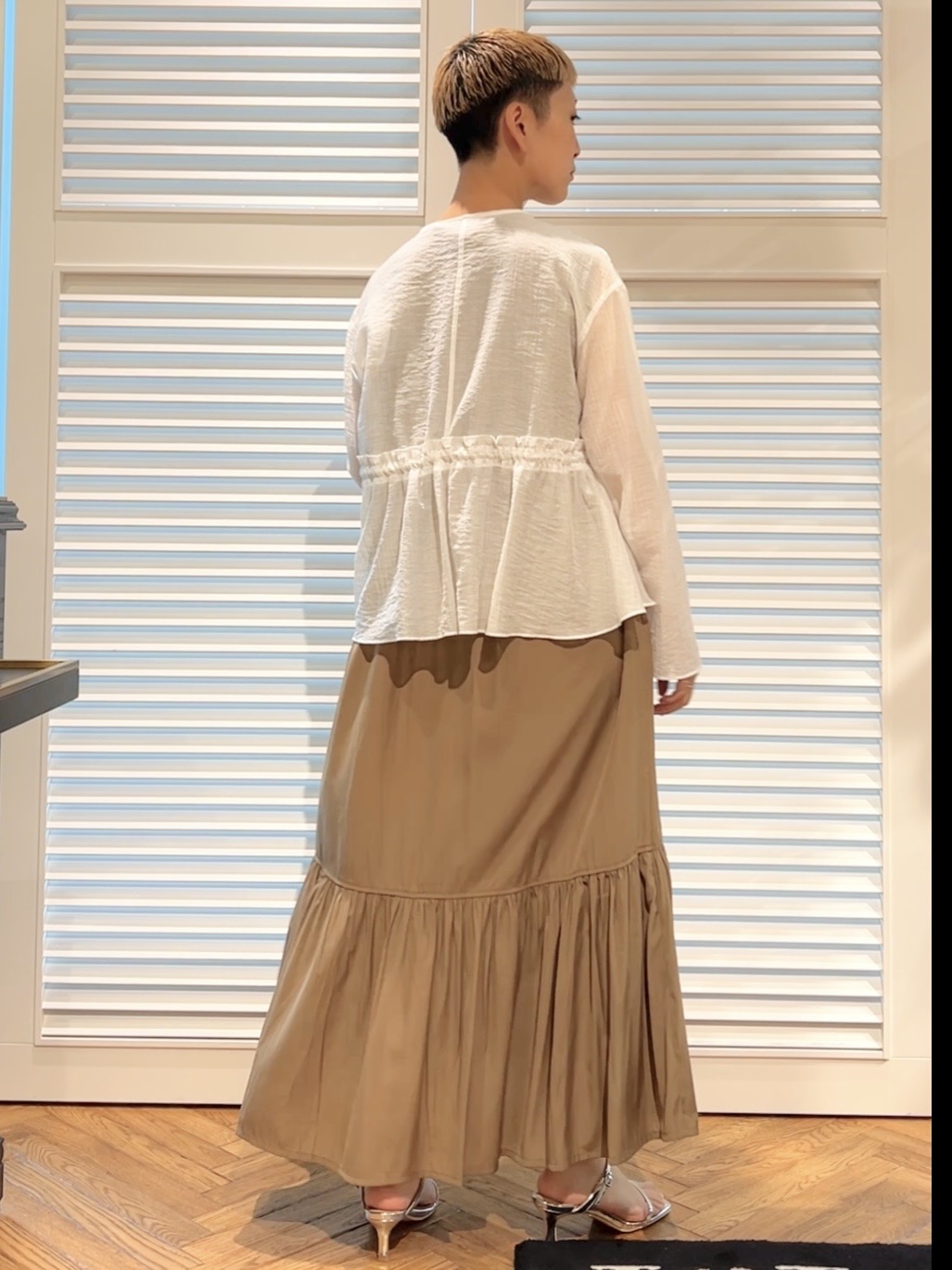 OCHIAIさんの「DRESSTERIOR｜シアー カーディガンブラウス」を使ったコーディネート