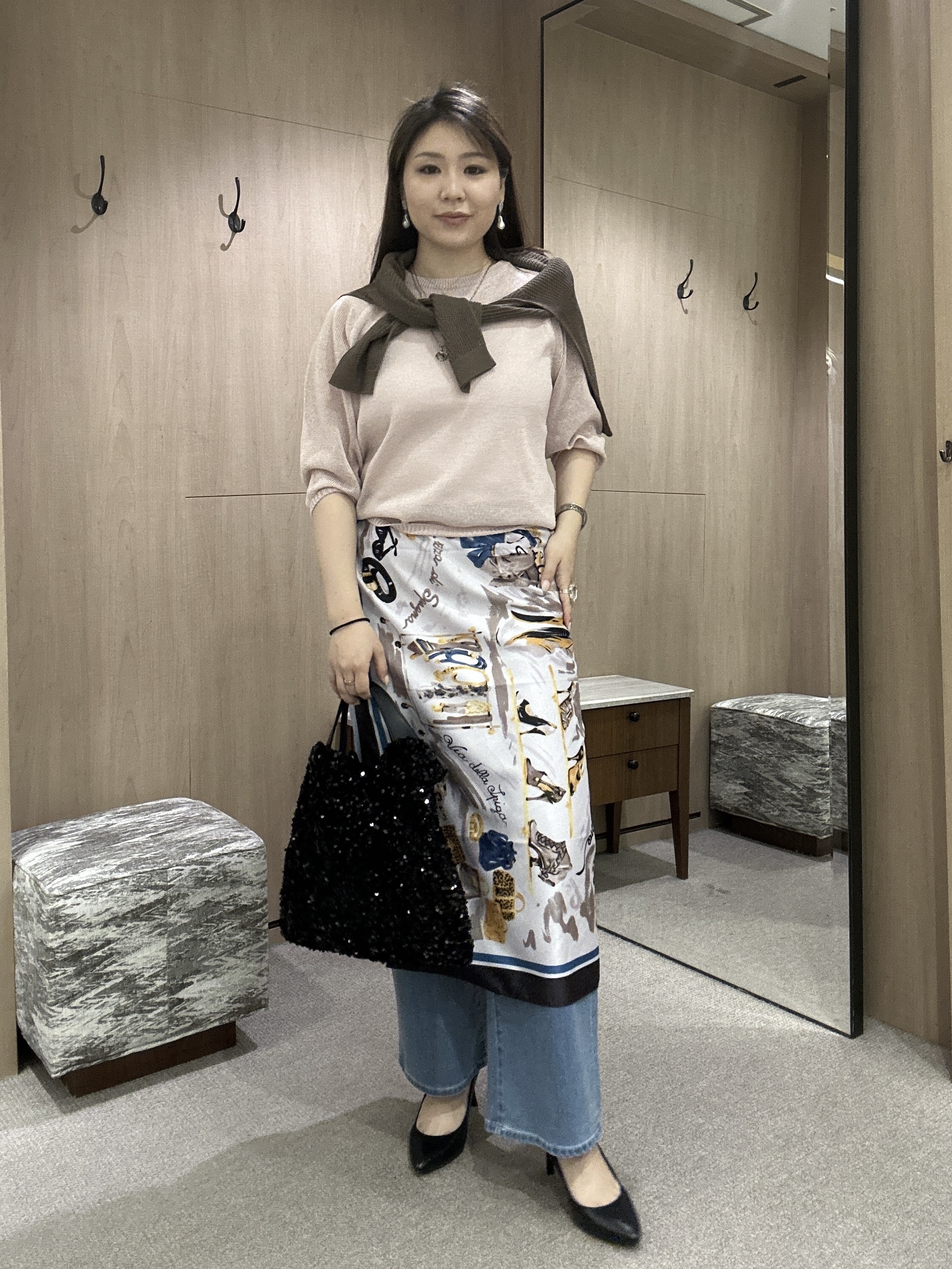YURIさんの「UNTITLED｜【洗える/ゆったり】クルーネックドライニット」を使ったコーディネート