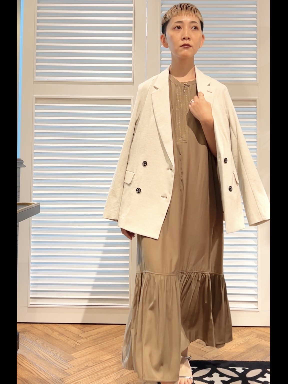 OCHIAIさんの「DRESSTERIOR｜【セットアップ可/吸水速乾/ウォッシャブル】リネンブレンドオックスダブルジャケット」を使ったコーディネート