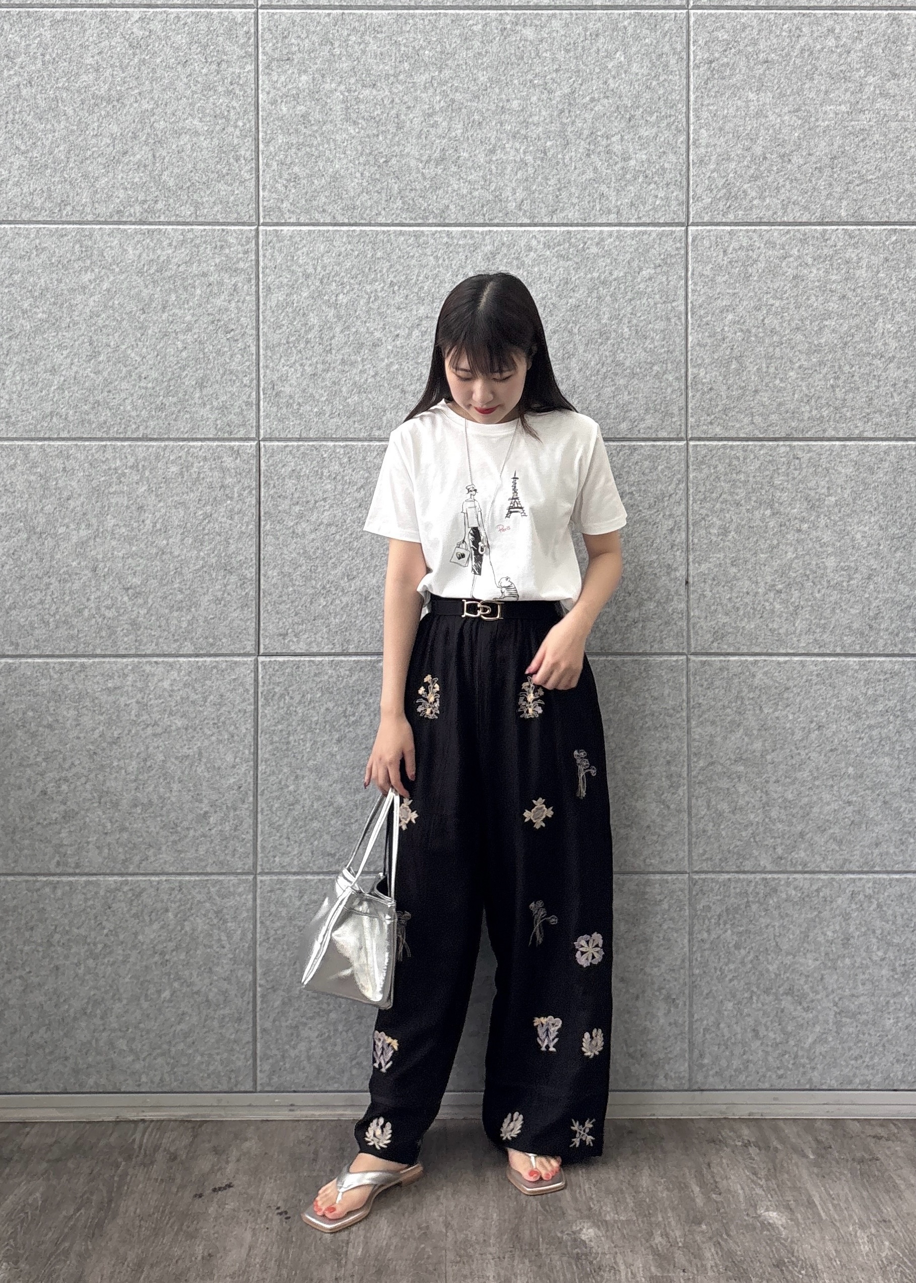 Renoさんの「INDIVI｜アート刺繍イージーパンツ【セットアップ可能】」を使ったコーディネート