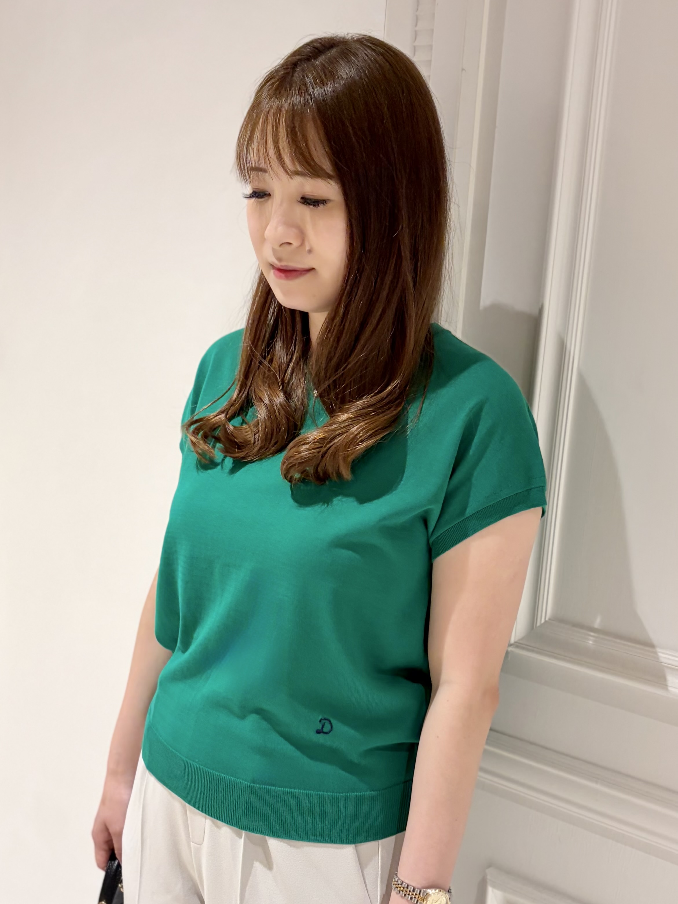 minowaさんの「DRESSTERIOR｜【ウォッシャブル】コットンシルクフレンチスリーブニット」を使ったコーディネート