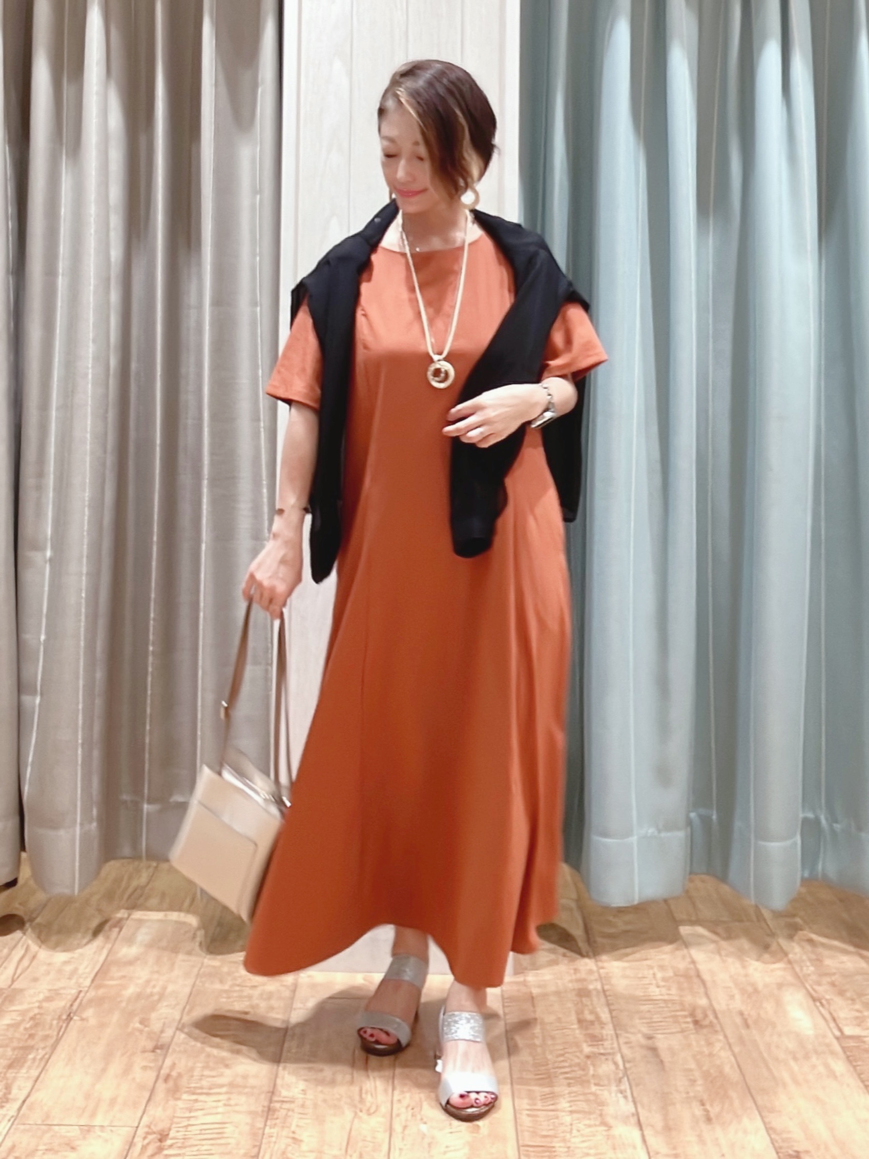 aaamiさんの「SHOO･LA･RUE｜【S-LL/洗濯機可/セットアップ可】軽凛(かろりん) ひんやり切替ワンピース」を使ったコーディネート