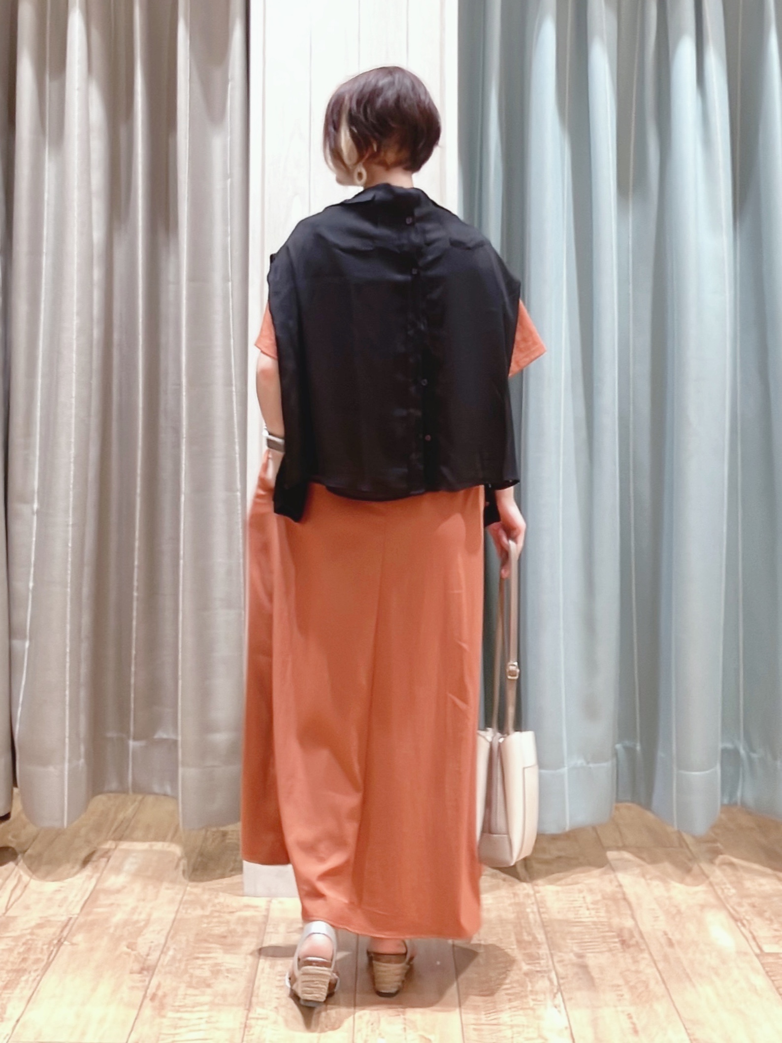 aaamiさんの「SHOO･LA･RUE｜【S-LL/洗濯機可/セットアップ可】軽凛(かろりん) ひんやり切替ワンピース」を使ったコーディネート