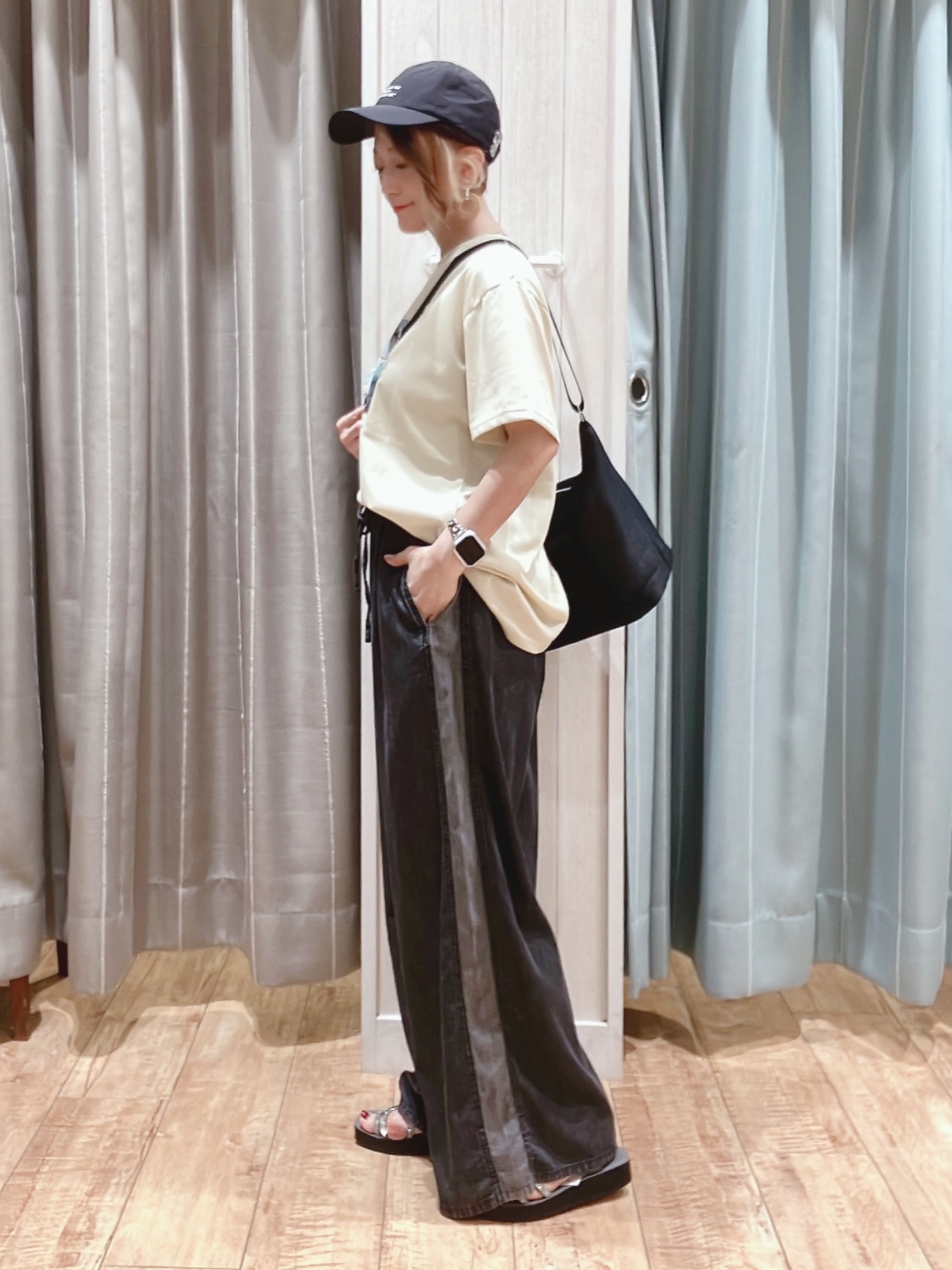 aaamiさんの「SHOO･LA･RUE｜【ひんやり/S-LL】選べる4柄　デイリー使いにぴったりな 大人の頼れるTシャツ」を使ったコーディネート