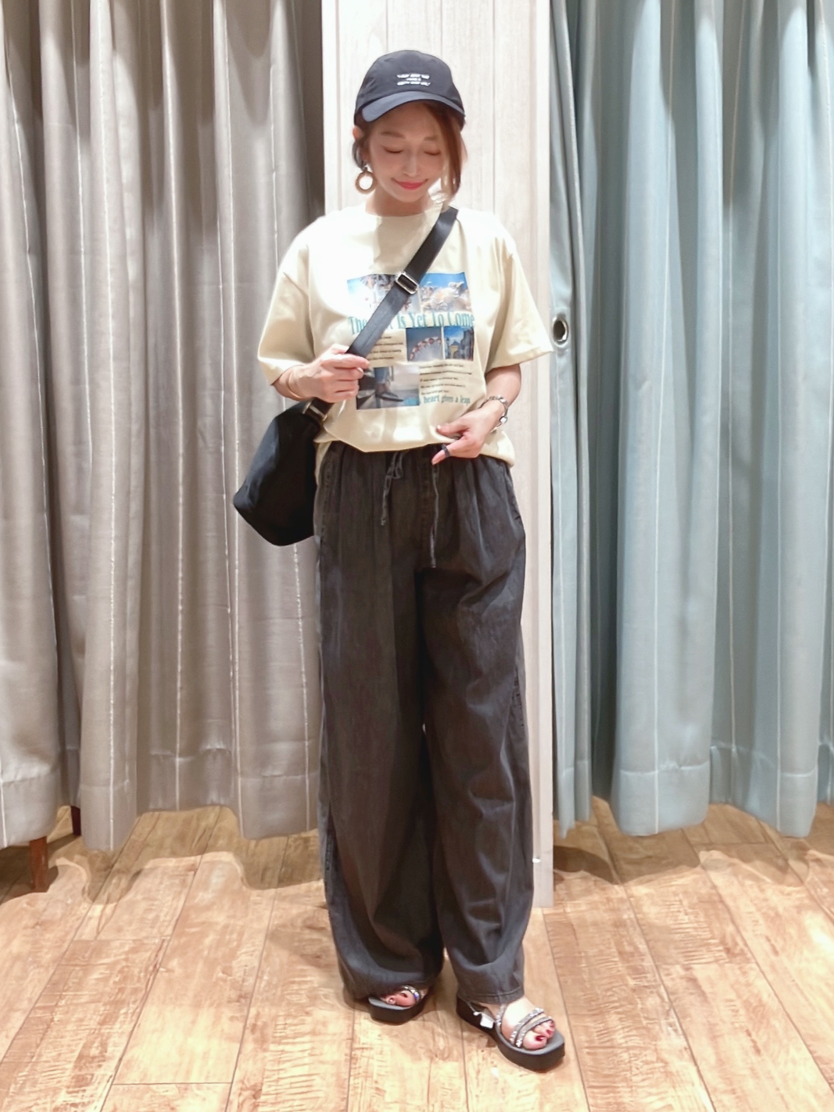 aaamiさんの「SHOO･LA･RUE｜【ひんやり/S-LL】選べる4柄　デイリー使いにぴったりな 大人の頼れるTシャツ」を使ったコーディネート