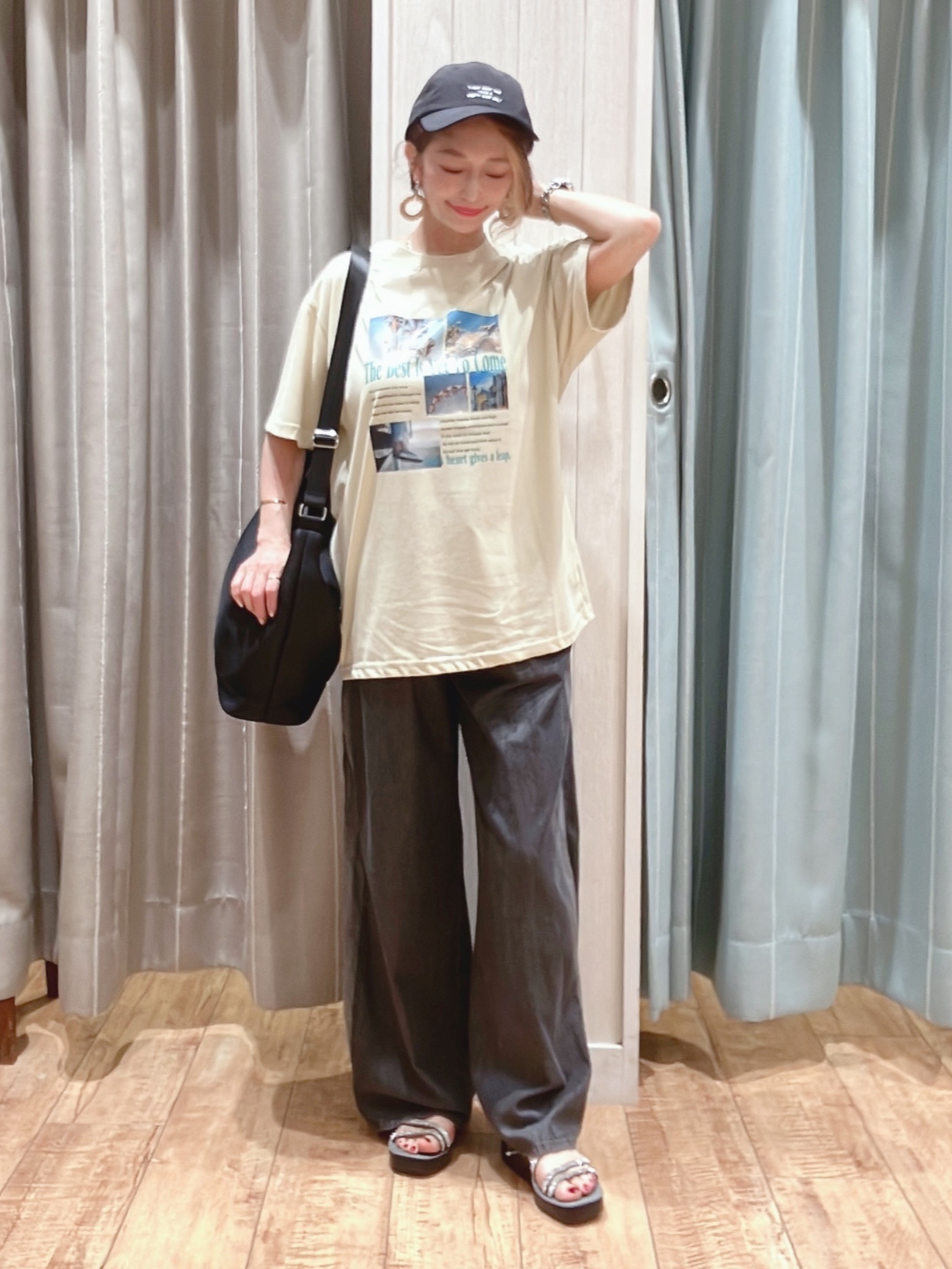 aaamiさんの「SHOO･LA･RUE｜【ひんやり/S-LL】選べる4柄　デイリー使いにぴったりな 大人の頼れるTシャツ」を使ったコーディネート