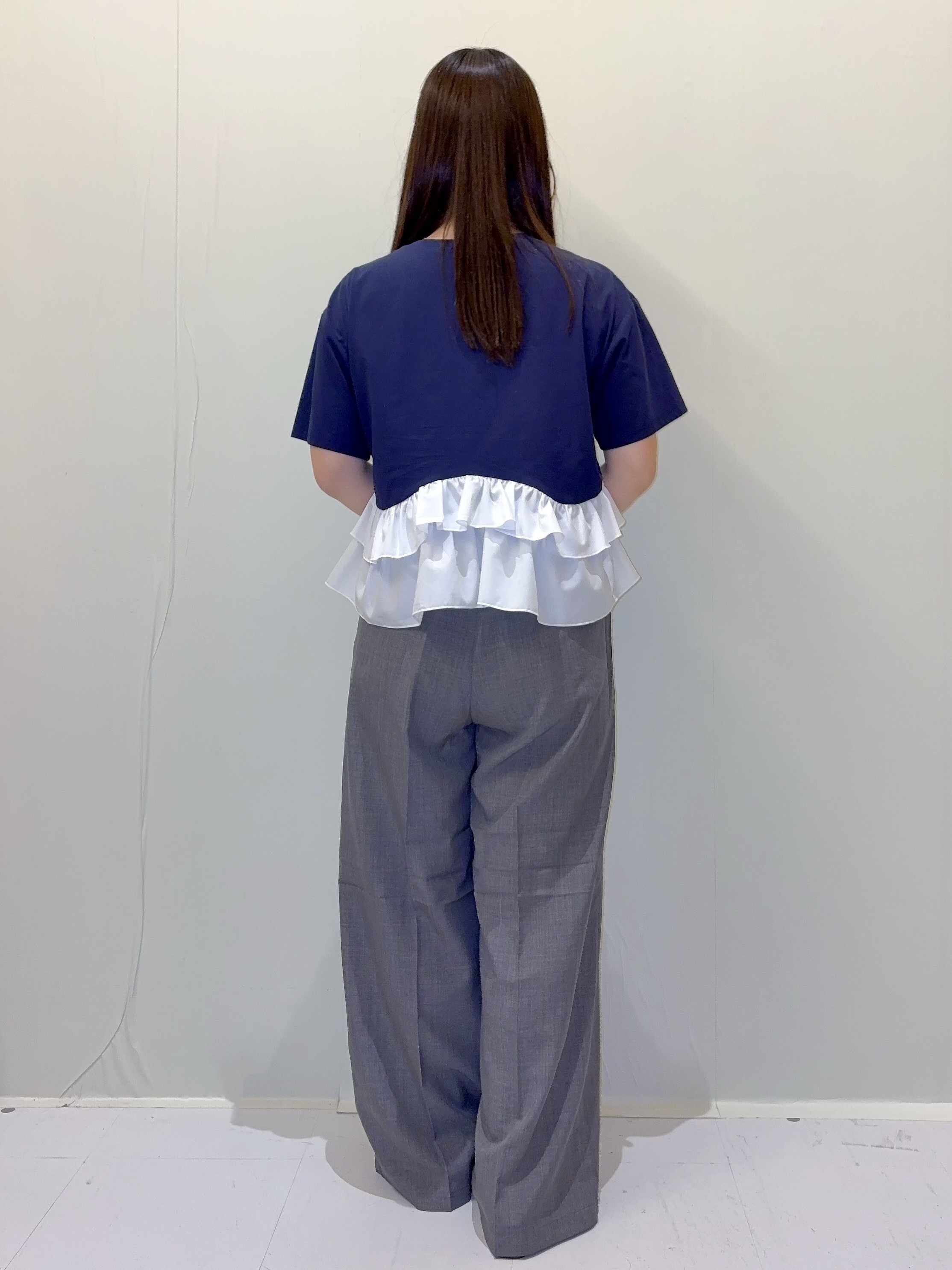 ayumiさんの「OPAQUE.CLIP｜裾フリルドッキングTシャツ【洗濯機OK】」を使ったコーディネート