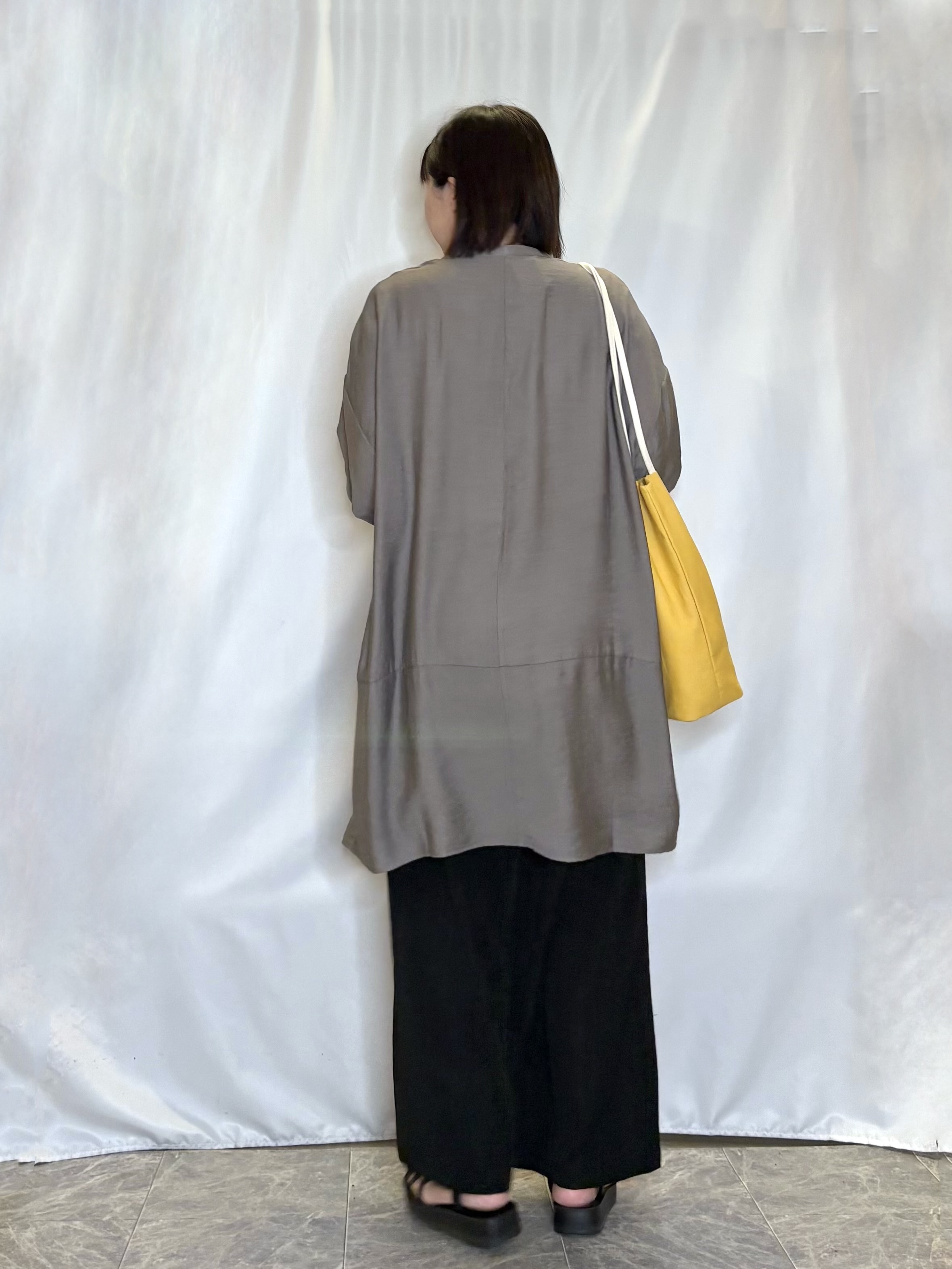 ネリさんの「SHOO･LA･RUE｜【ひんやり/S-LL/洗濯機可】体型カバーにも ゆるっとリラックスチュニック」を使ったコーディネート