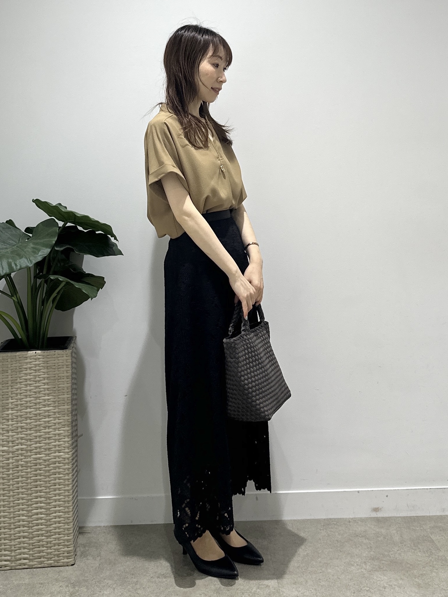 Miwaさんの「UNTITLED｜【セットアップ可】リーフレースロングスカート」を使ったコーディネート
