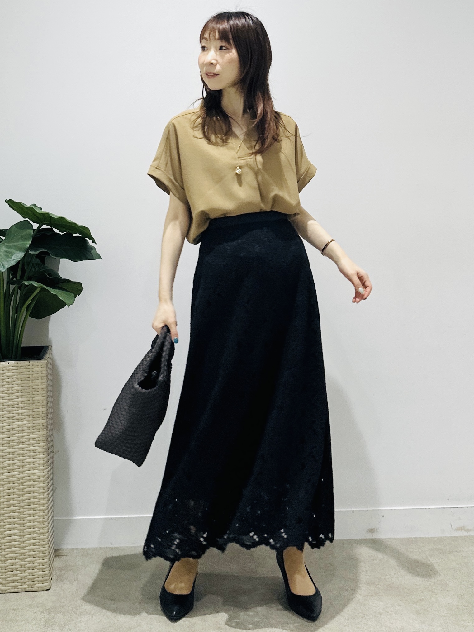 Miwaさんの「UNTITLED｜【セットアップ可】リーフレースロングスカート」を使ったコーディネート