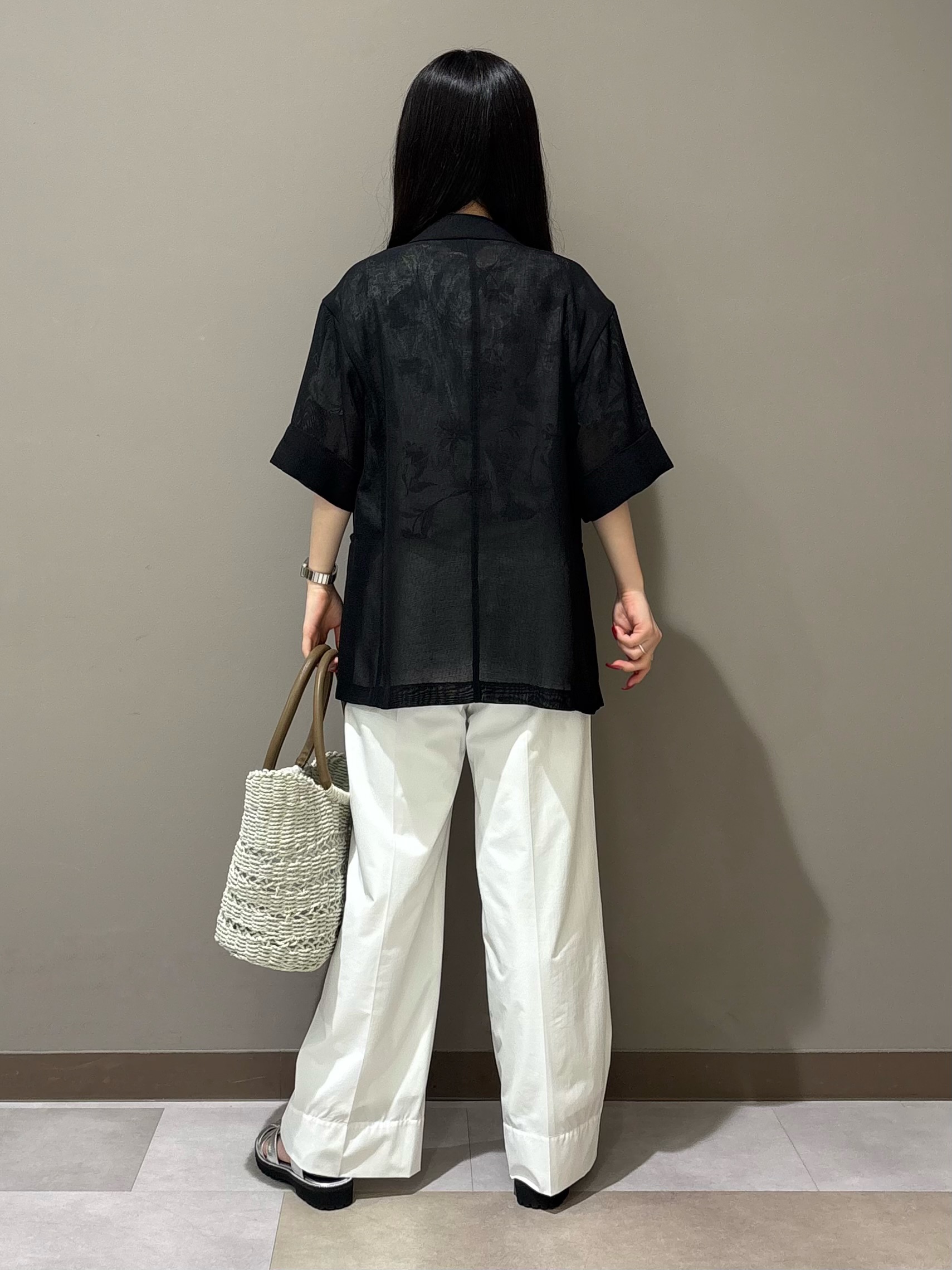 KEIKOさんの「INDIVI｜【洗える／メッシュ素材／SETUP可能】半袖シアージャケット」を使ったコーディネート