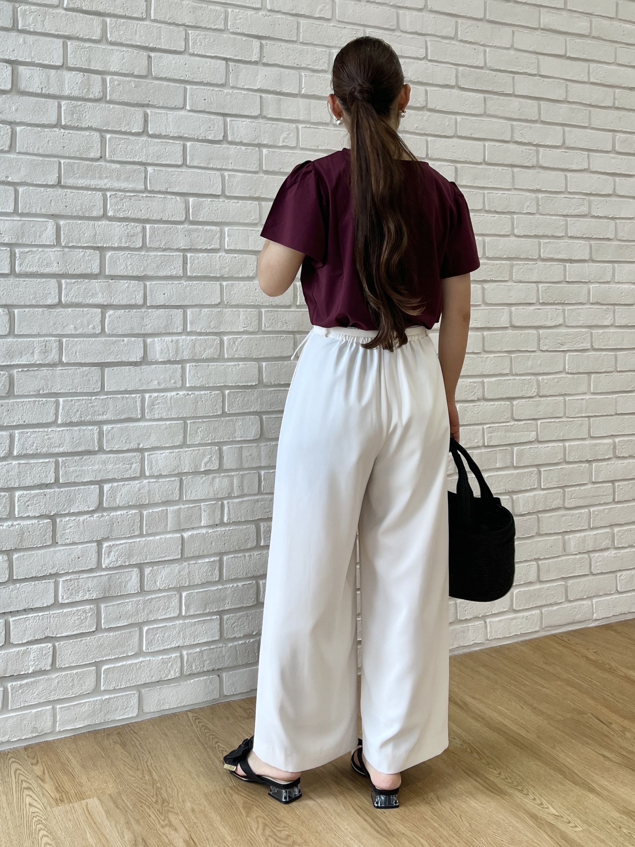 makiさんの「Couture brooch｜リボンロゴTシャツ」を使ったコーディネート