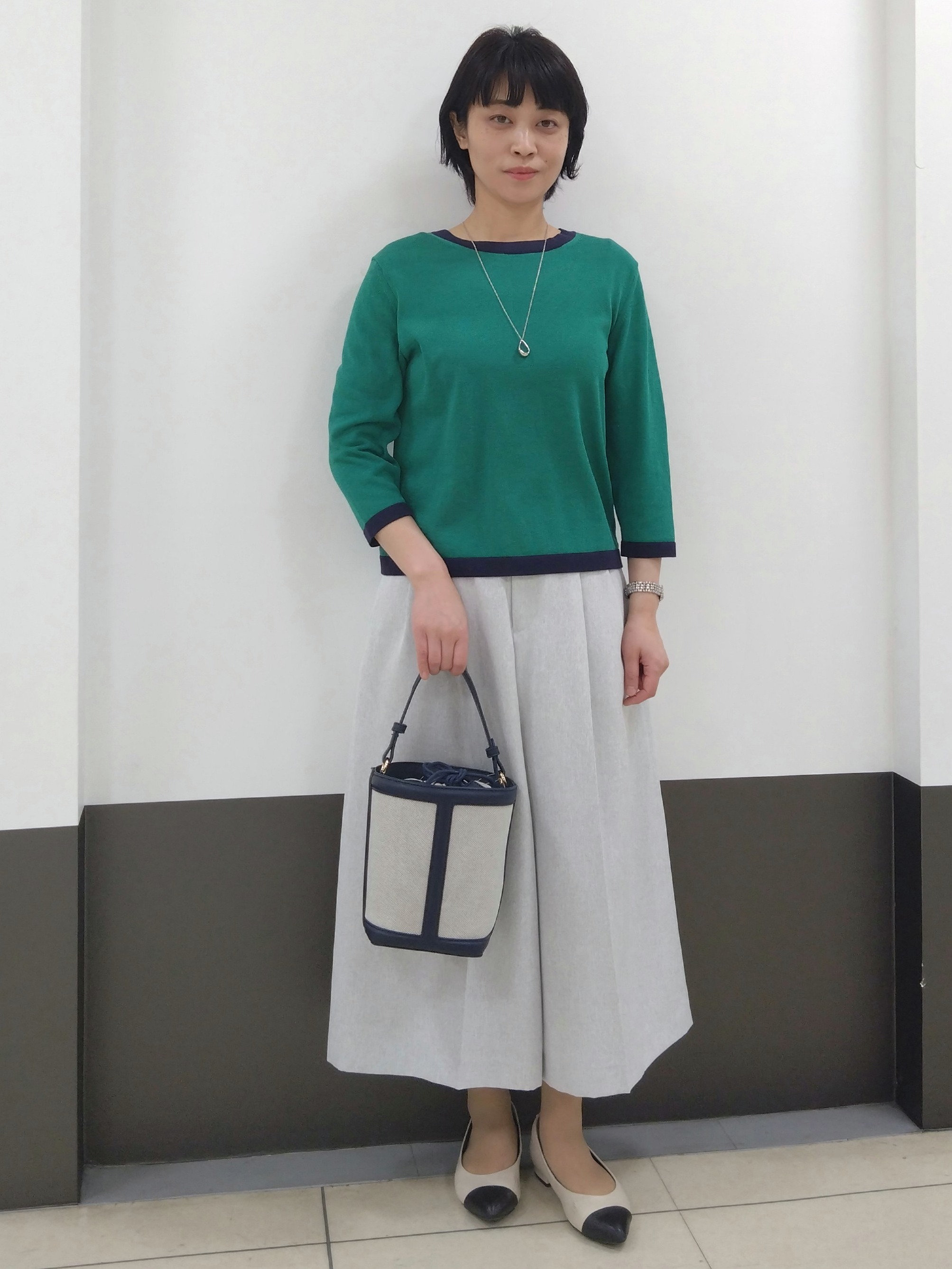 GMさんの「Reflect｜【アンサンブル可】バイカラーカーディガン」を使ったコーディネート