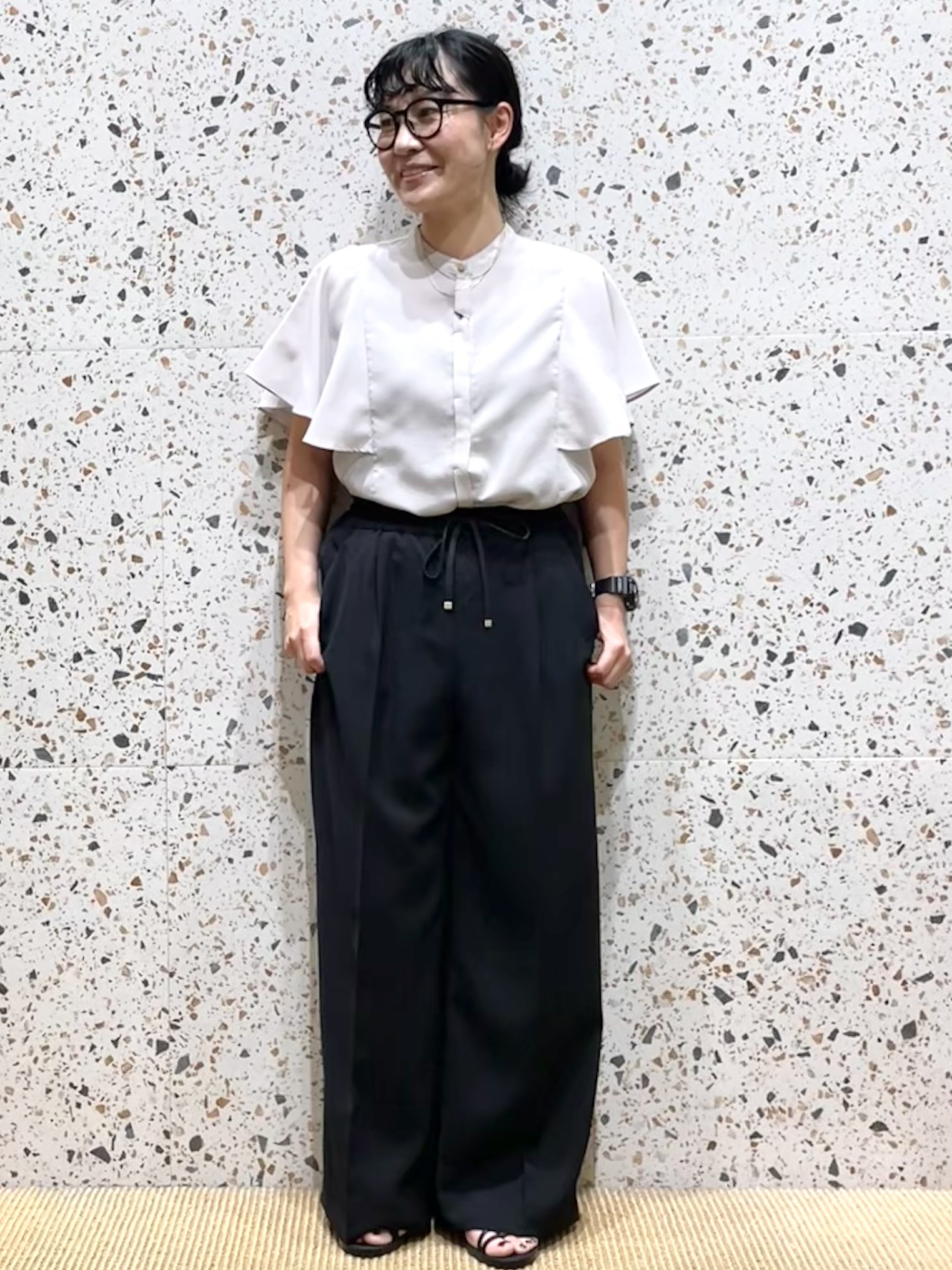 シゲリさんの「OPAQUE.CLIP｜【UV／接触冷感】Vネックリラクシーニットカーディガン《洗濯機OK／抗ピル》」を使ったコーディネート