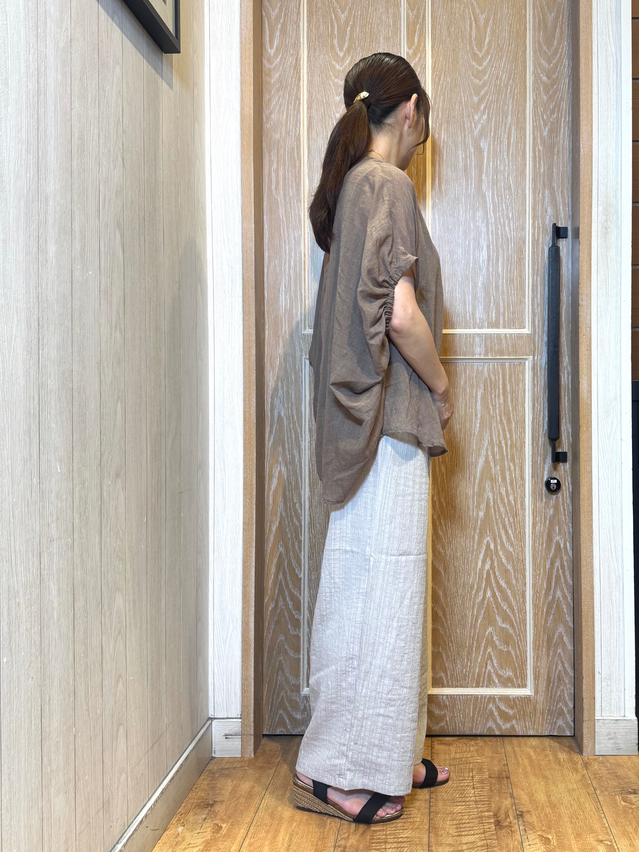 KAORIさんの「SHOO･LA･RUE｜【体型カバー】バルーン風ゆるシャツブラウス」を使ったコーディネート