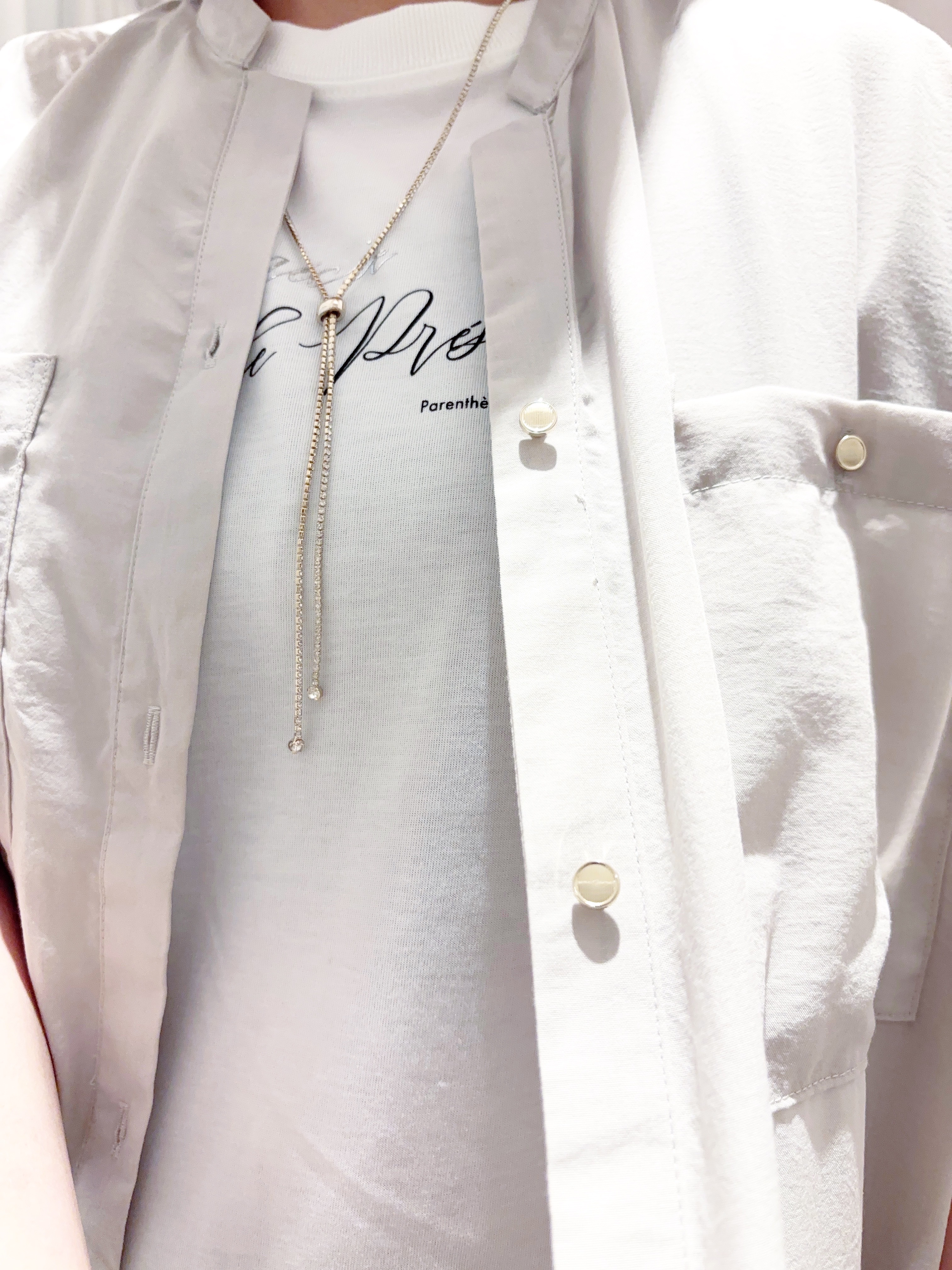 あいこさんの「SHOO･LA･RUE｜【洗濯機可/S-LL】大人の抜け感 ゆるっと5分袖シャツ」を使ったコーディネート