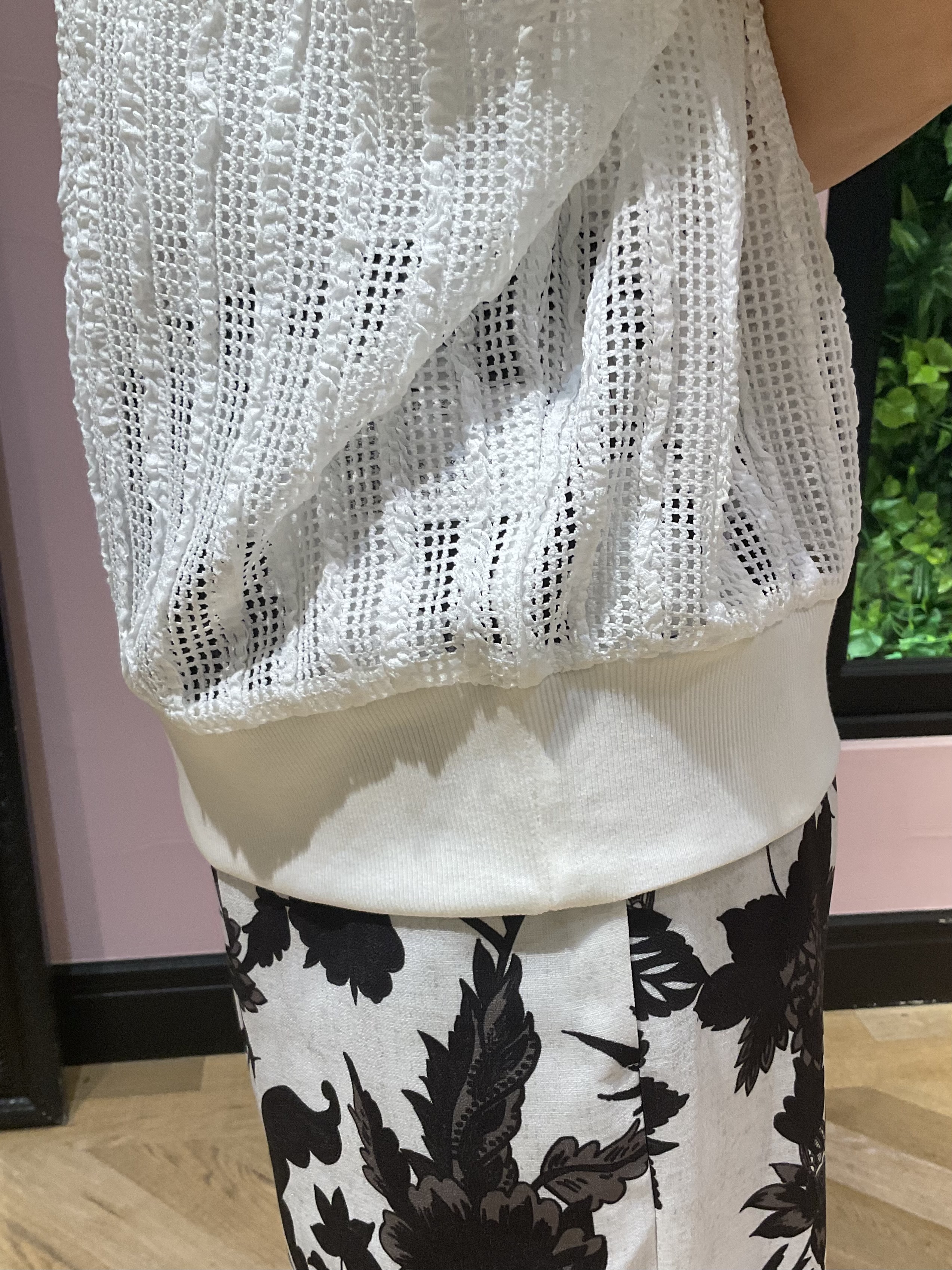 Hiwatashiさんの「DRESSTERIOR｜シアーメッシュプルオーバー」を使ったコーディネート
