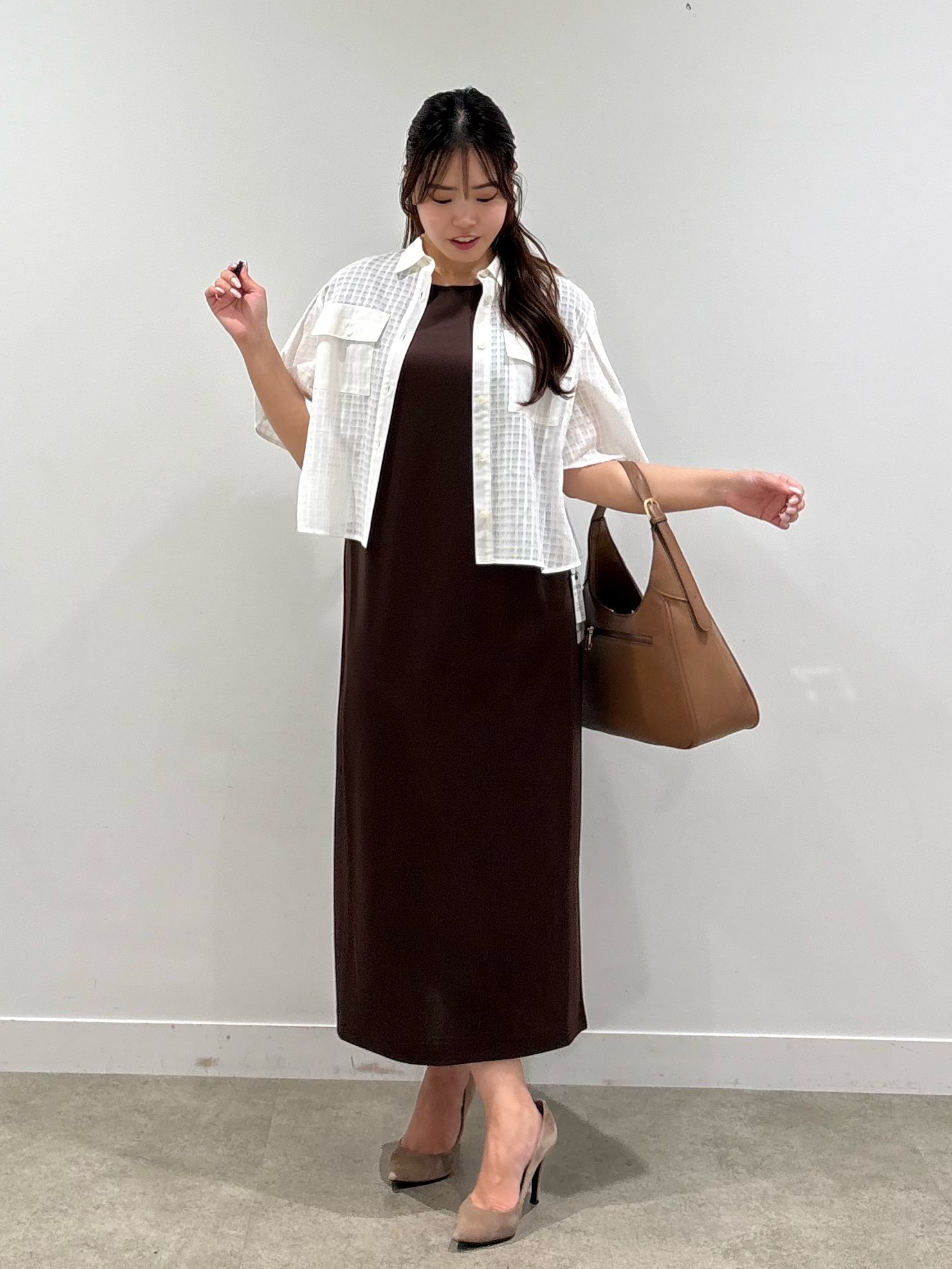 MISAKIさんの「COUP DE CHANCE｜【手洗い可／セットアップ可】ノースリーブロングワンピース」を使ったコーディネート