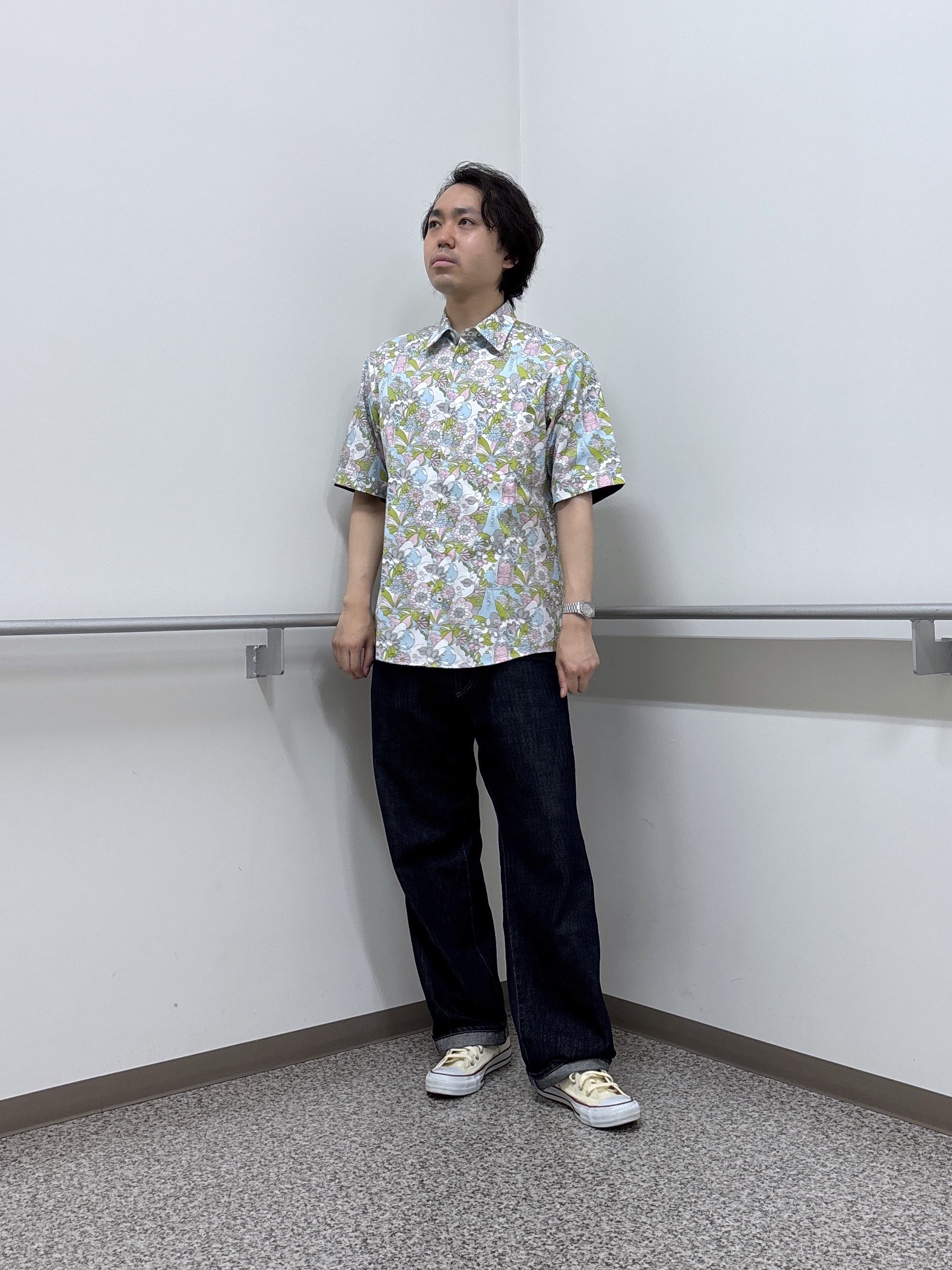 KEIさんの「TAKEO KIKUCHI｜【BOWLER HAT LABEL】ビリケンさんプリント 半袖シャツ」を使ったコーディネート