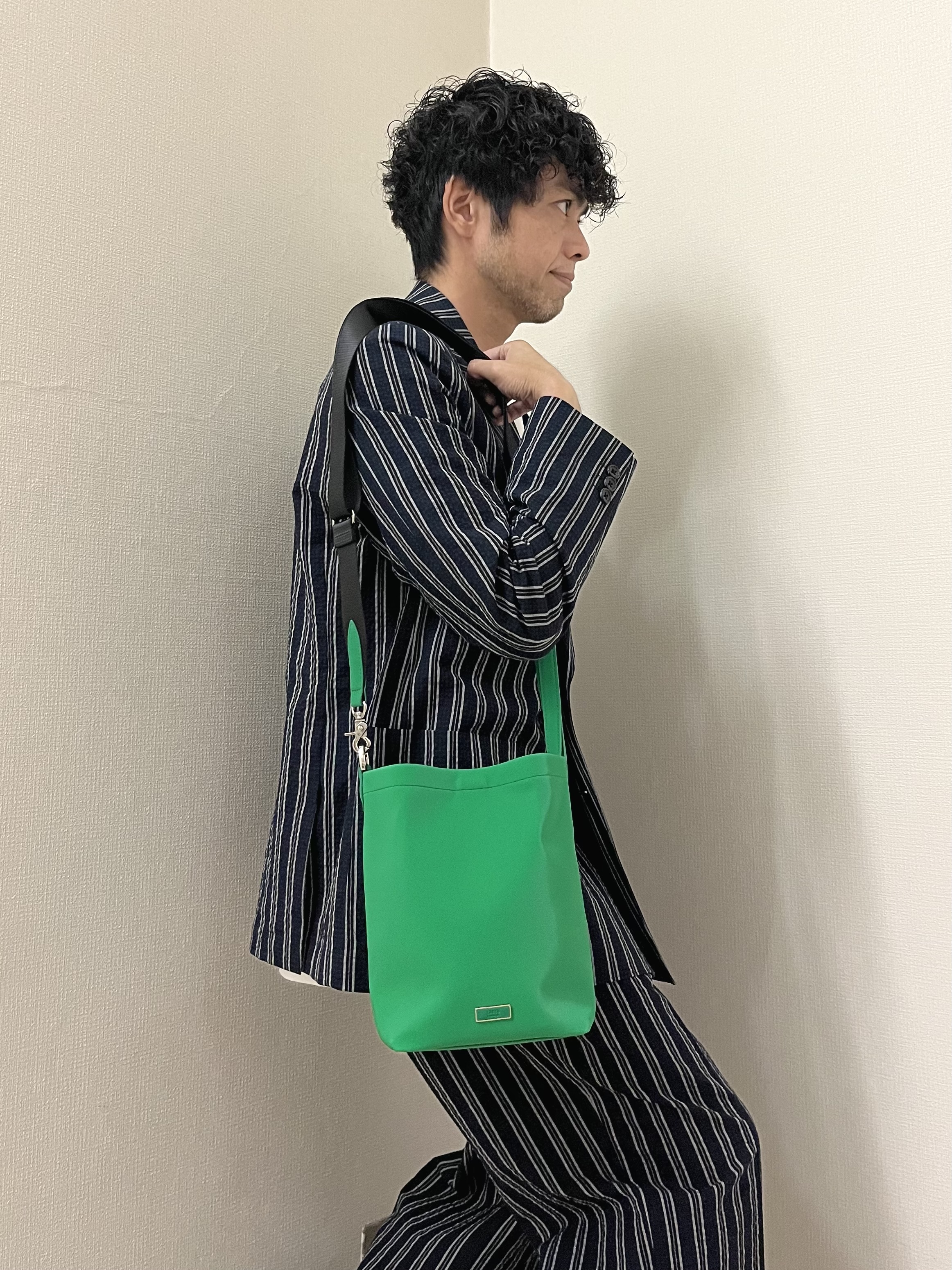 URAさんの「TAKEO KIKUCHI｜【BOWLER HAT LABEL】サッカーストライプ ダブルジャケット」を使ったコーディネート