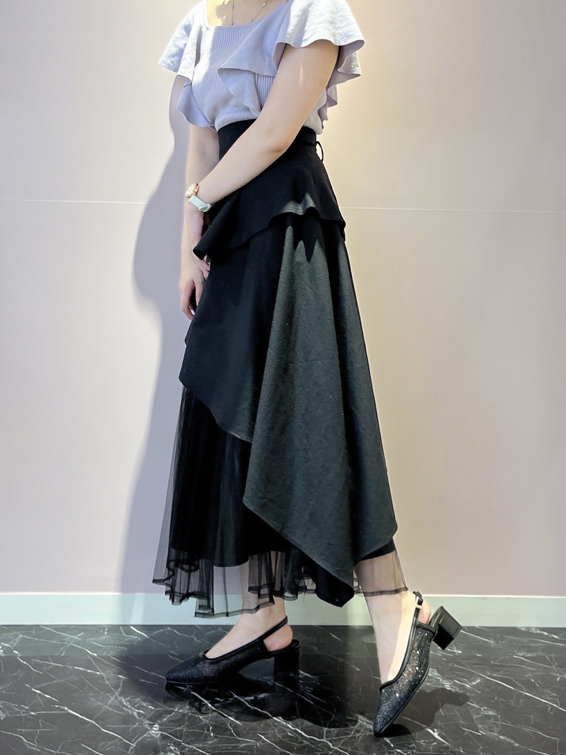 このかさんの「ESPERANZA｜ラメチュールバックストラップパンプス」を使ったコーディネート