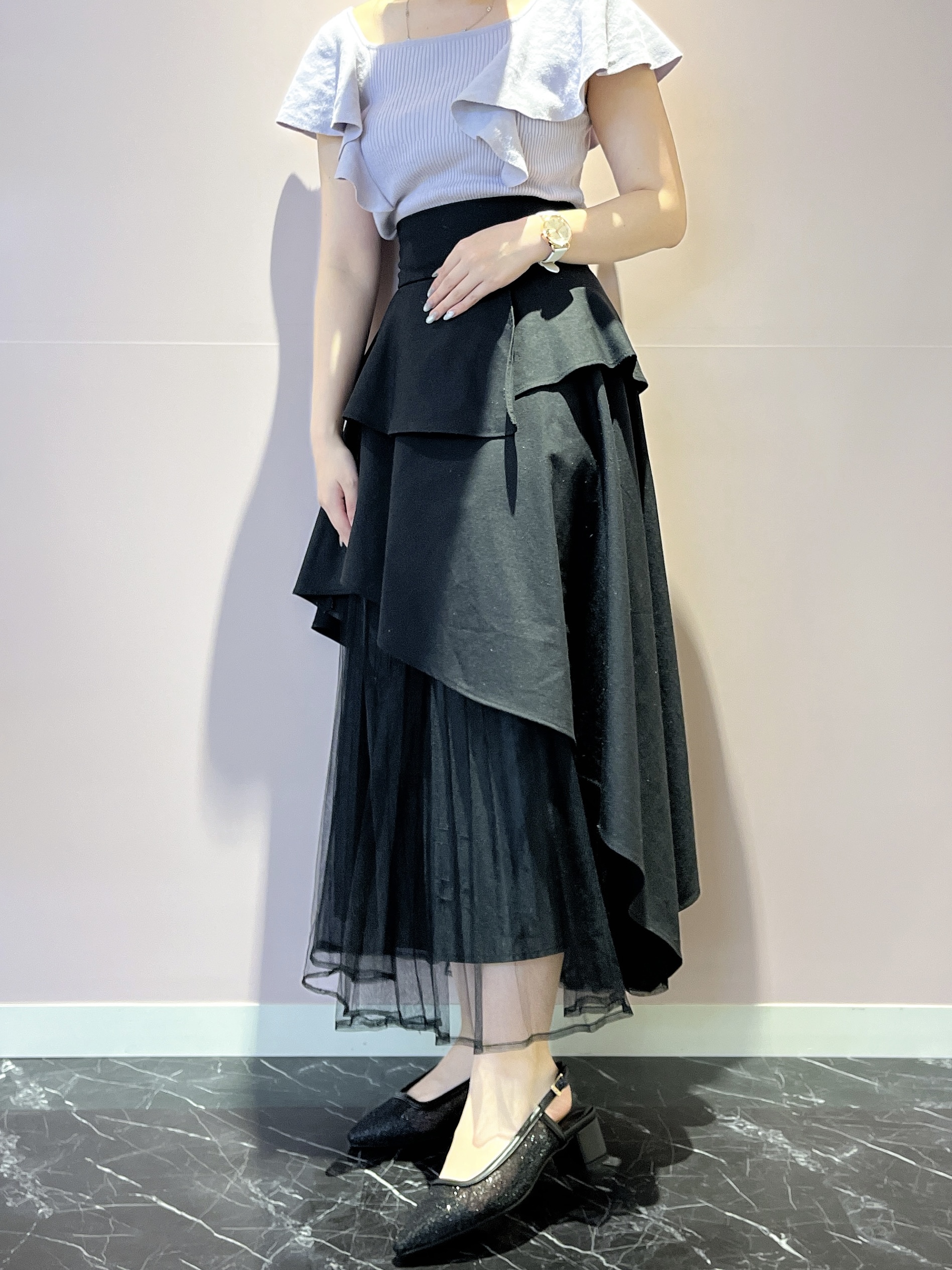 このかさんの「ESPERANZA｜ラメチュールバックストラップパンプス」を使ったコーディネート