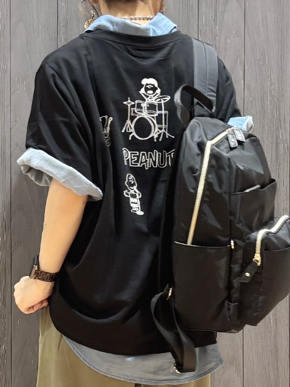 meiさんの「SHOO･LA･RUE｜【S-LL/洗濯機可/綿100%】やわらかシアーデニム 5分袖ポケットシャツ」を使ったコーディネート