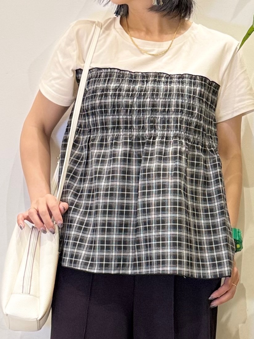 misakiさんの「SHOO･LA･RUE｜【S-LL/洗濯機可】着るだけサマ見え 柄アソートビスチェ風ドッキングTシャツ」を使ったコーディネート