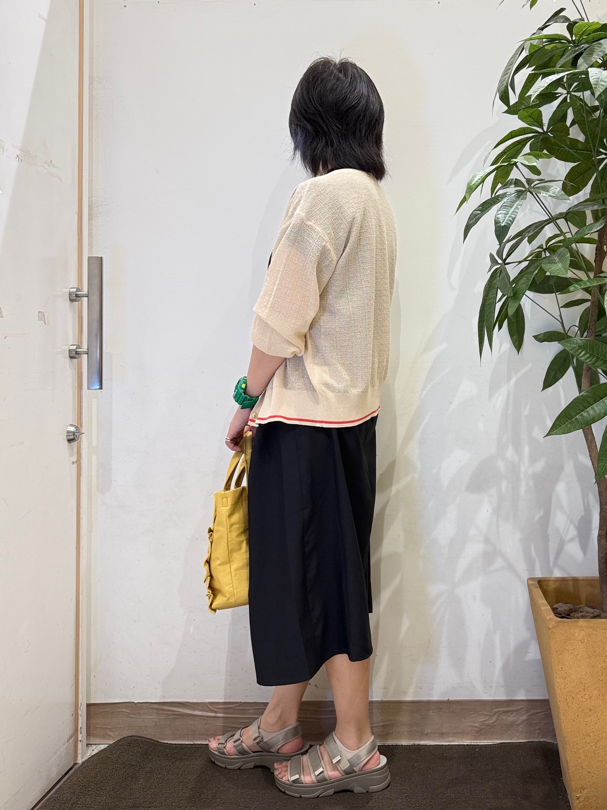 misakiさんの「SHOO･LA･RUE｜【S-LL/洗濯機可】さらっとタッチ ほんのりシアーカーディガン」を使ったコーディネート
