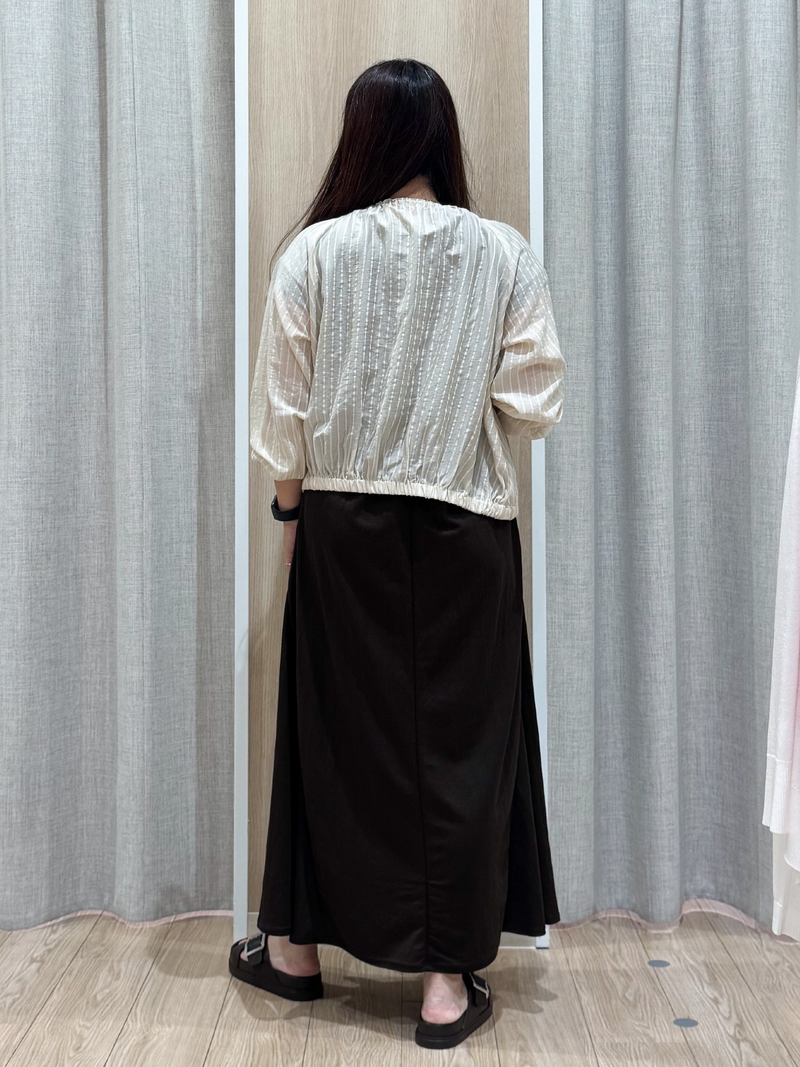 sachiさんの「grove｜気温調整にも◎ブラウス感覚で羽織れるシアーブルゾン」を使ったコーディネート