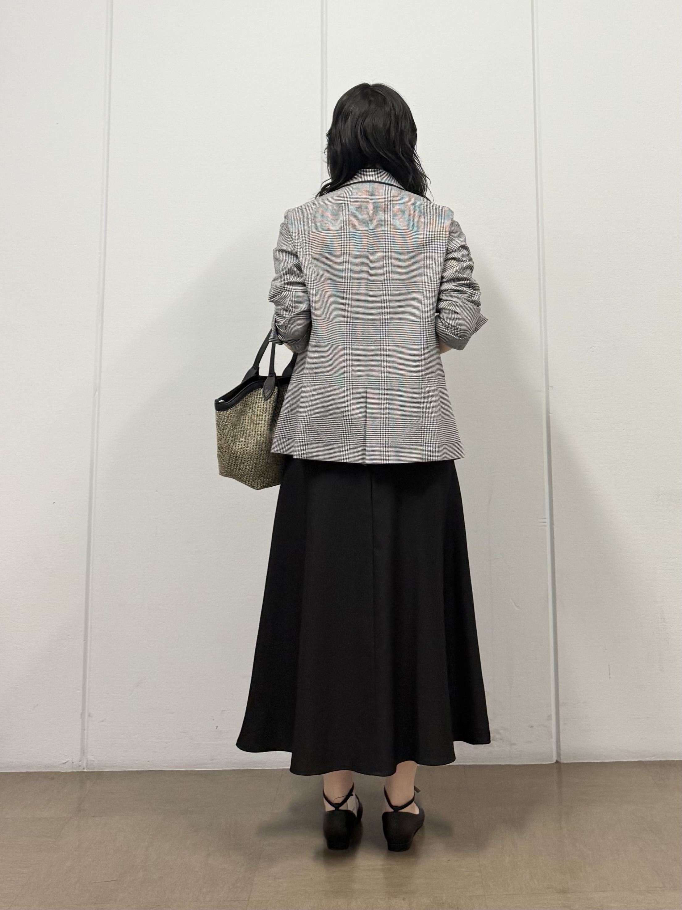 mizukiさんの「INDIVI｜【洗える】ガーター編みVネックニットT」を使ったコーディネート