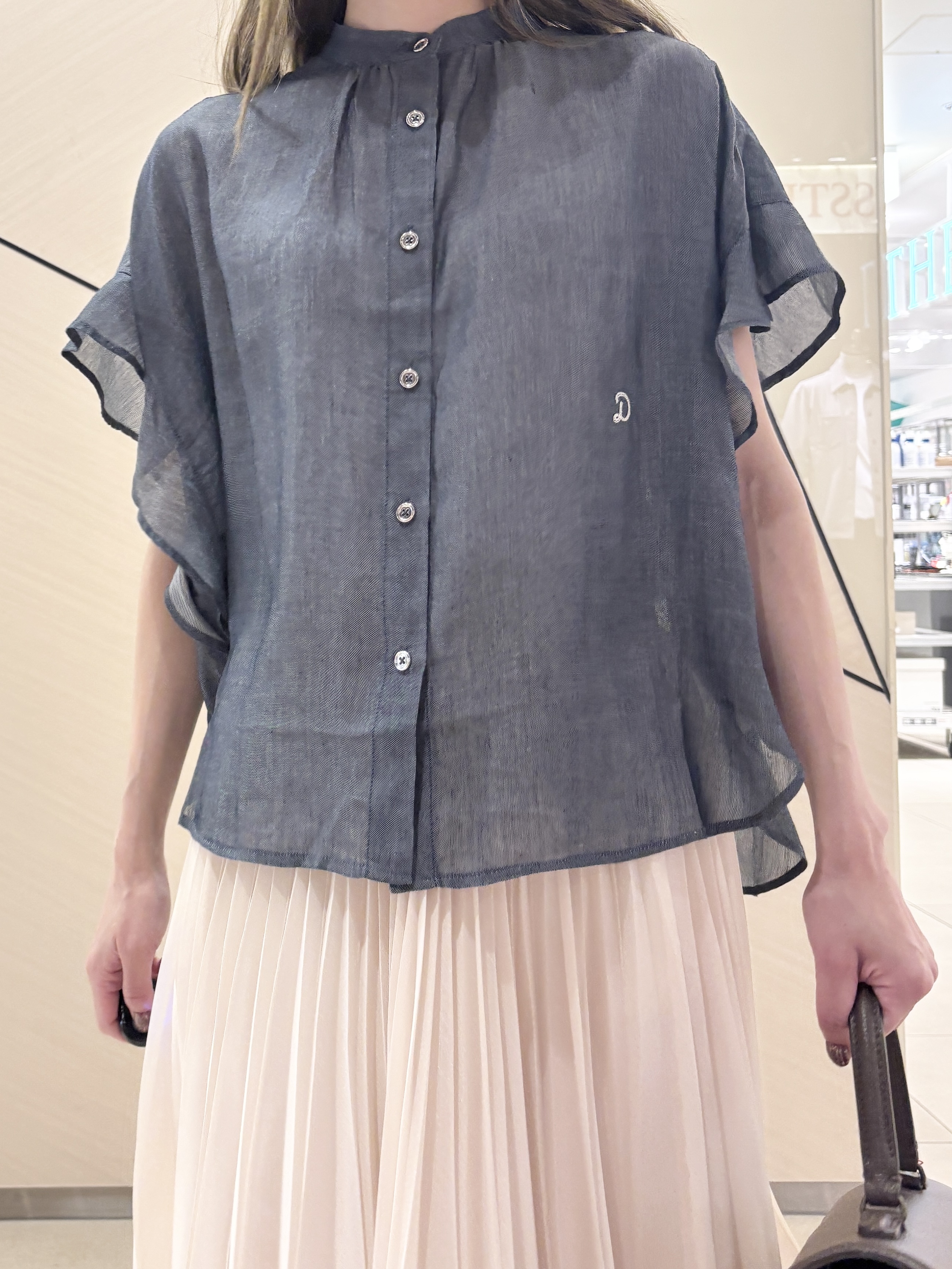 清水夏姫さんの「DRESSTERIOR｜【otonaMUSE5月号掲載】スキニーベルトサンダル」を使ったコーディネート