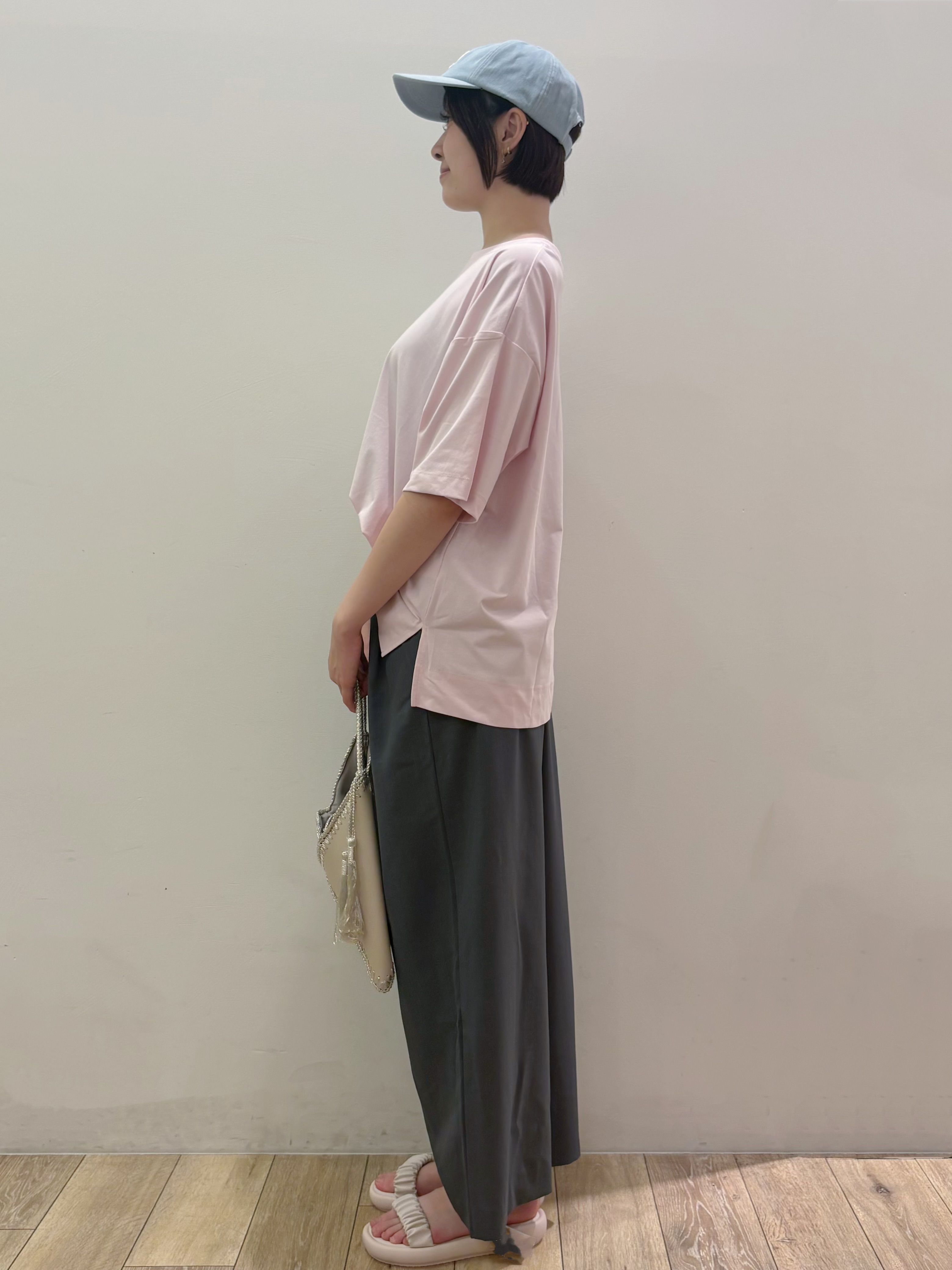 RINさんの「OPAQUE.CLIP｜【接触冷感】リラクシーカットソー《洗濯機OK》」を使ったコーディネート