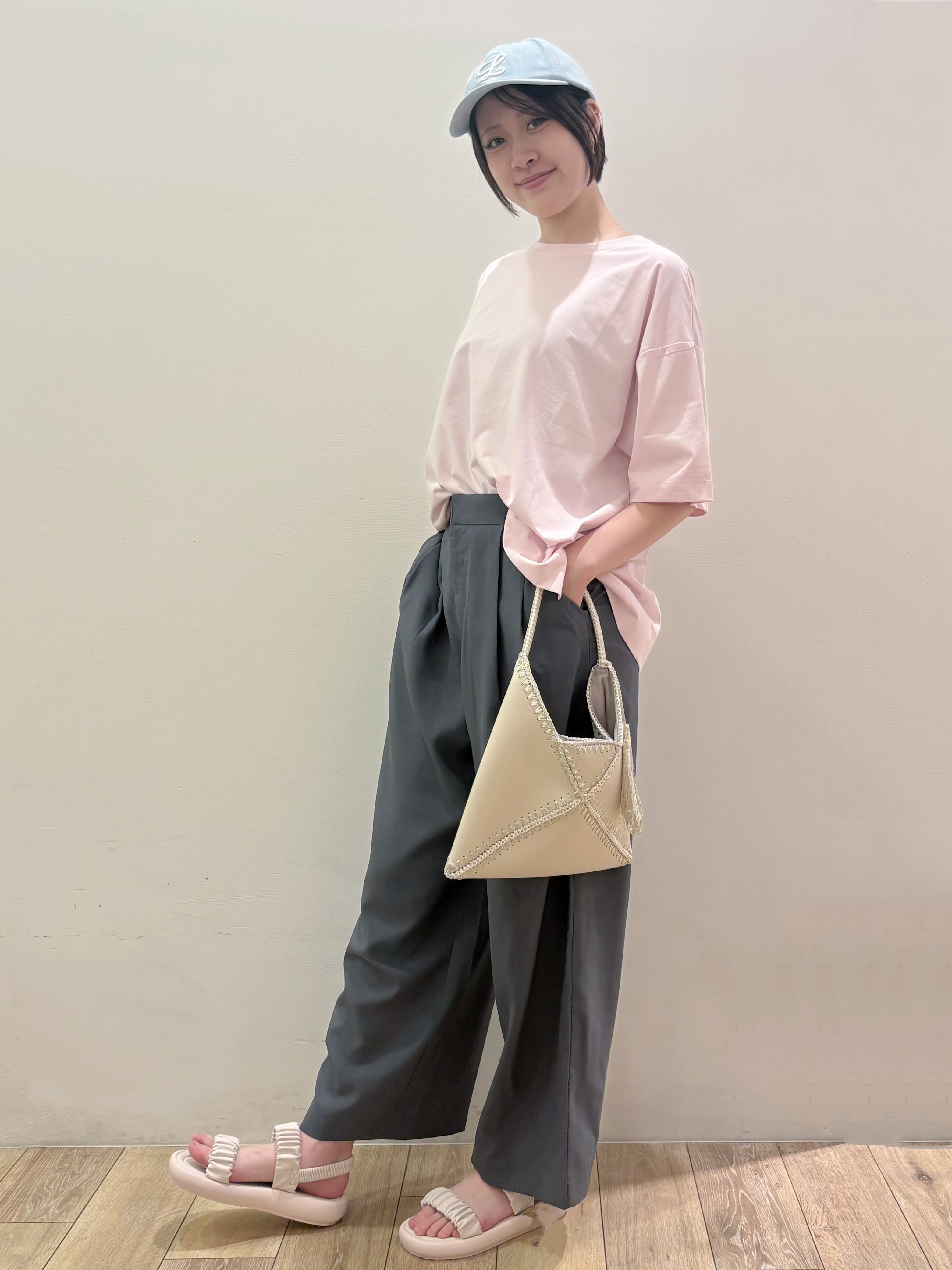 RINさんの「OPAQUE.CLIP｜【接触冷感】リラクシーカットソー《洗濯機OK》」を使ったコーディネート
