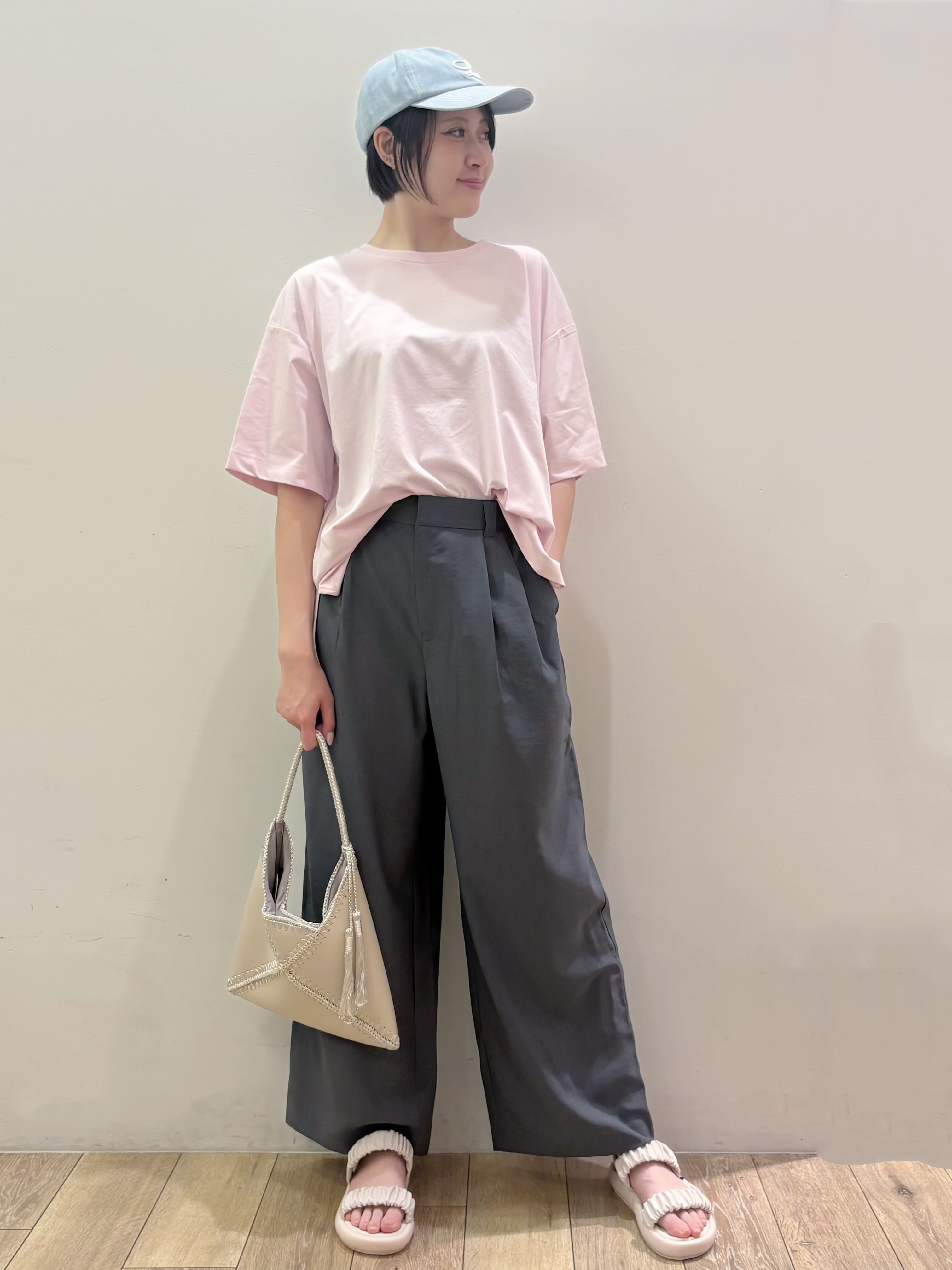 RINさんの「OPAQUE.CLIP｜【接触冷感】リラクシーカットソー《洗濯機OK》」を使ったコーディネート