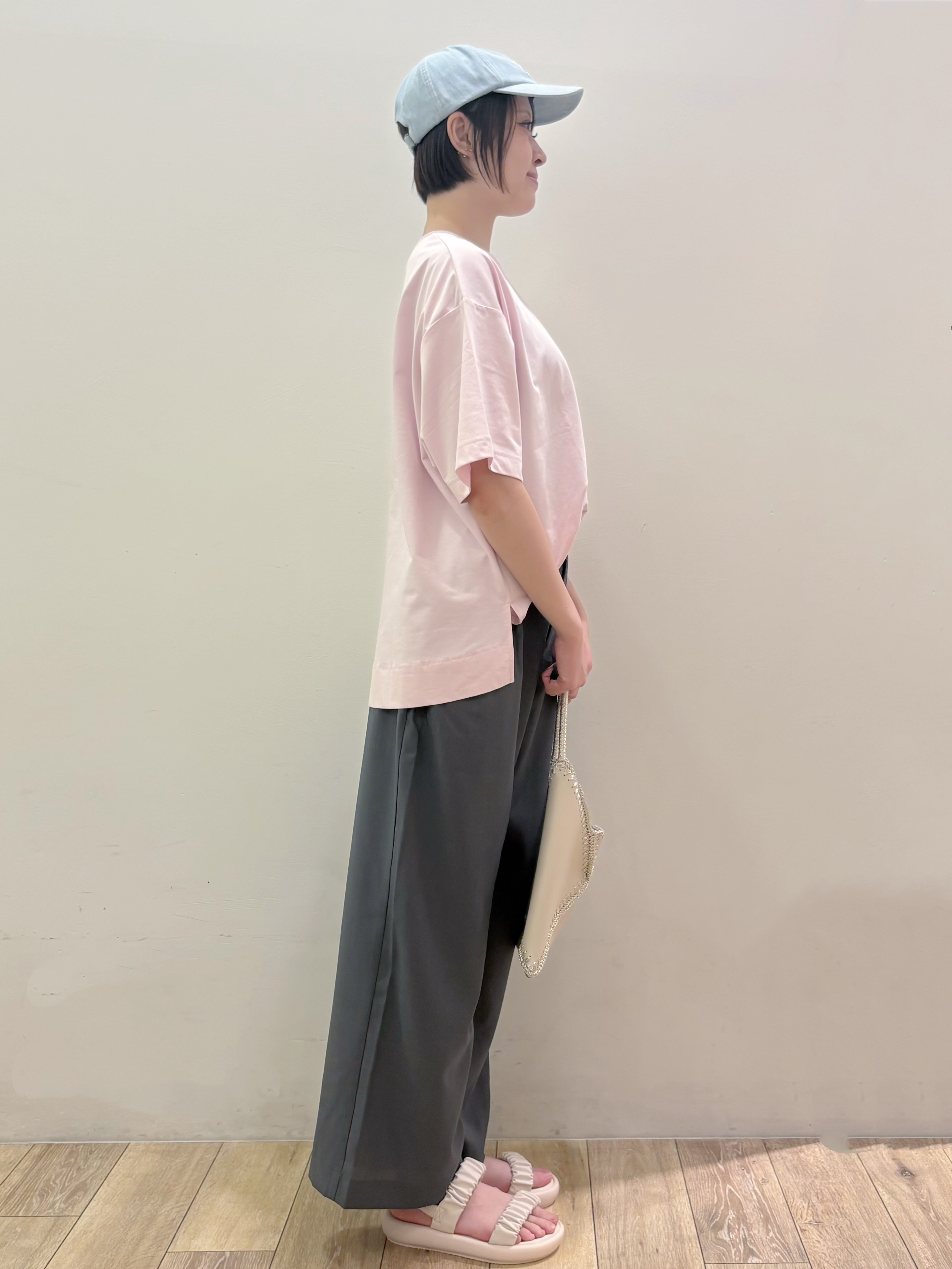 RINさんの「OPAQUE.CLIP｜【接触冷感】リラクシーカットソー《洗濯機OK》」を使ったコーディネート