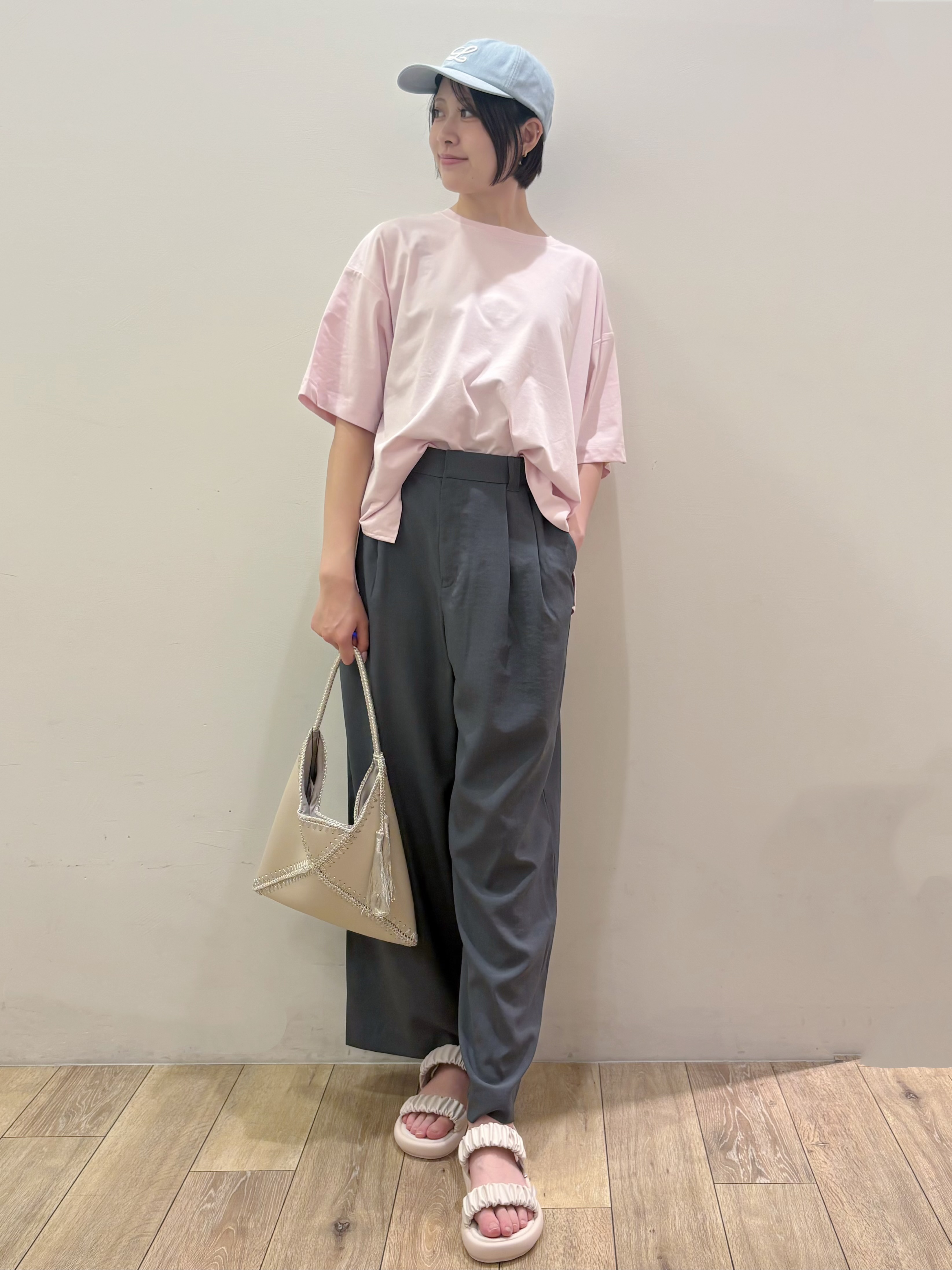 RINさんの「OPAQUE.CLIP｜【接触冷感】リラクシーカットソー《洗濯機OK》」を使ったコーディネート