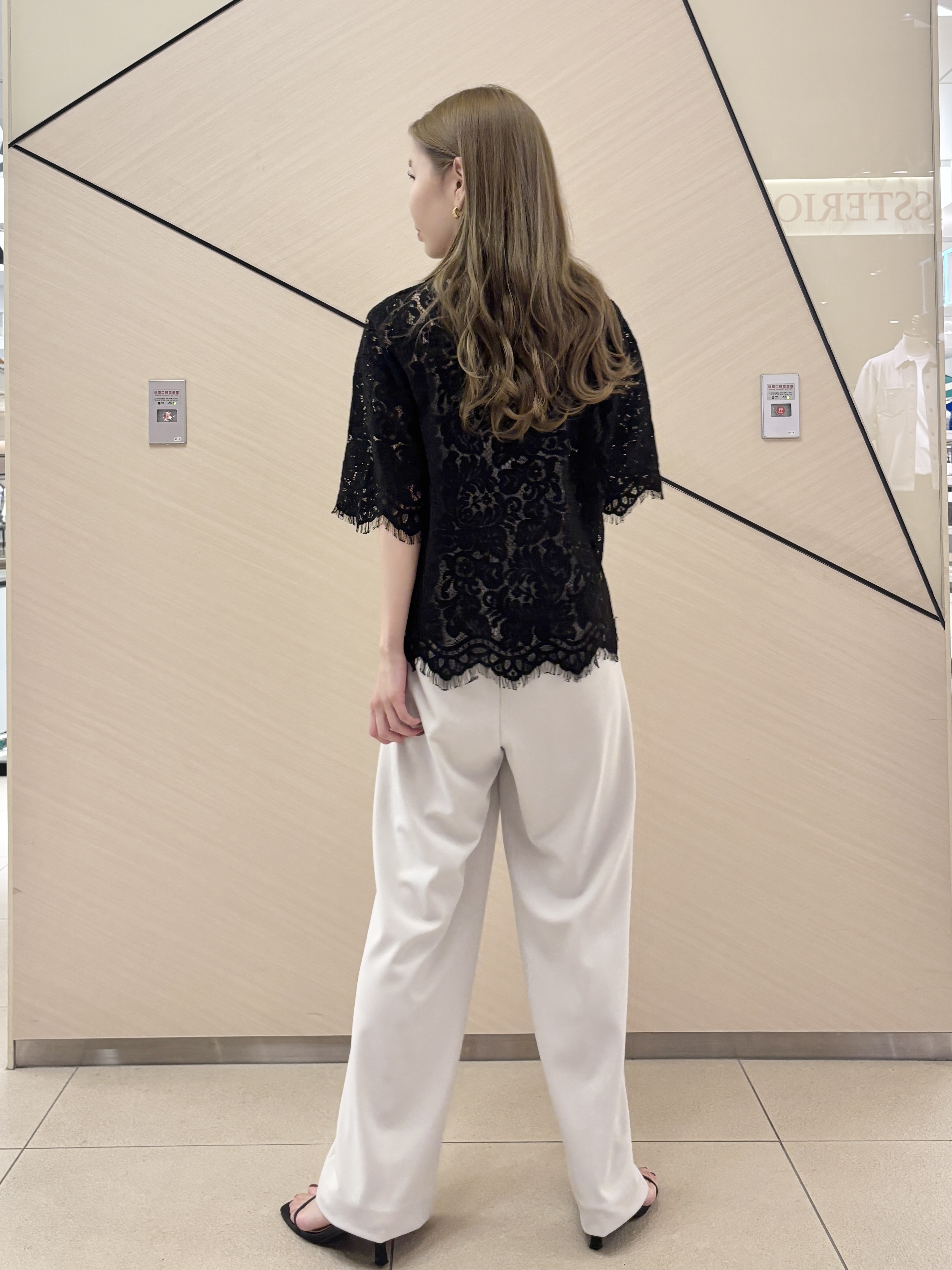 清水夏姫さんの「DRESSTERIOR｜【otonaMUSE5月号掲載】スキニーベルトサンダル」を使ったコーディネート