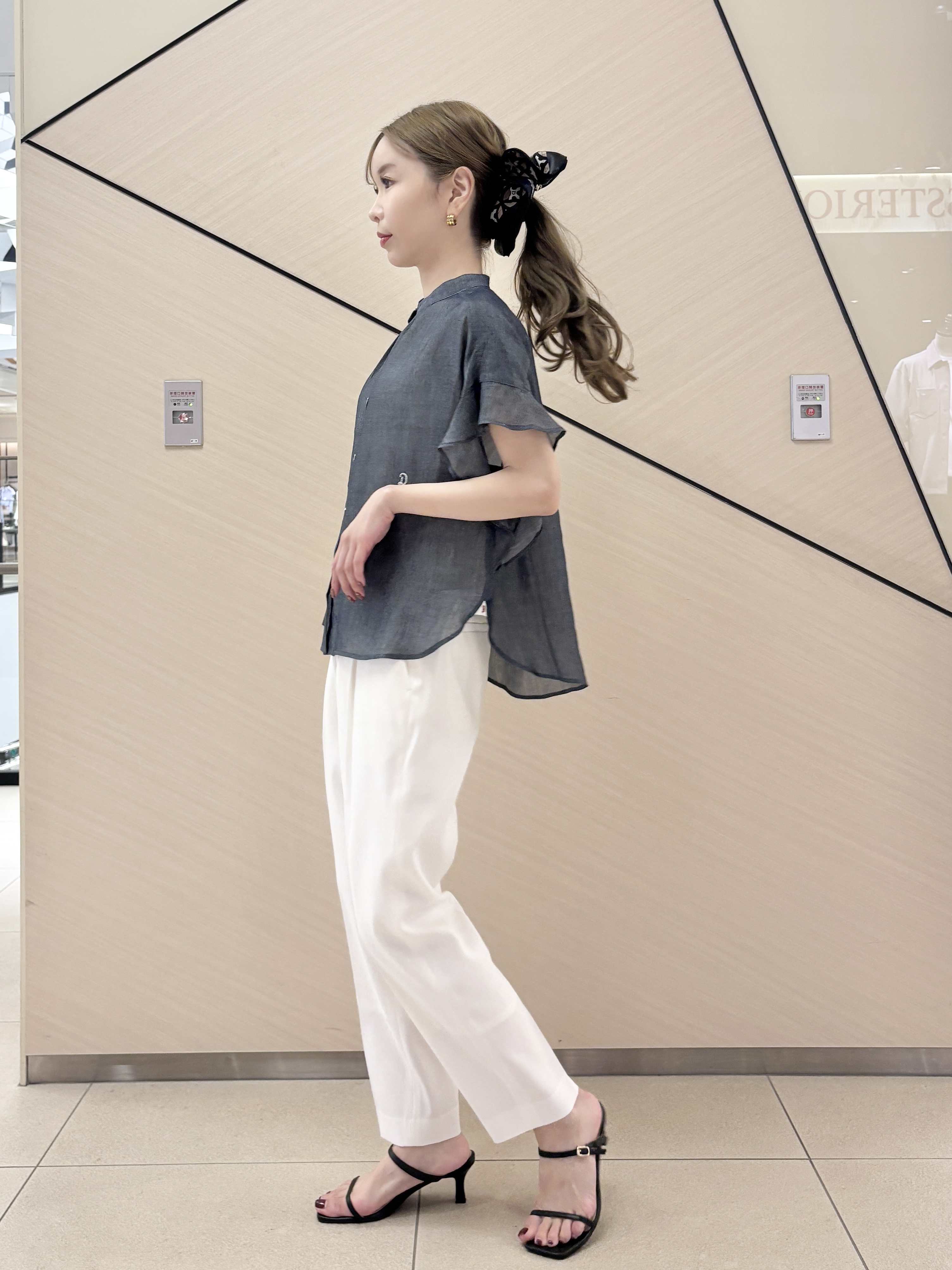 清水夏姫さんの「DRESSTERIOR｜【otonaMUSE5月号掲載】スキニーベルトサンダル」を使ったコーディネート